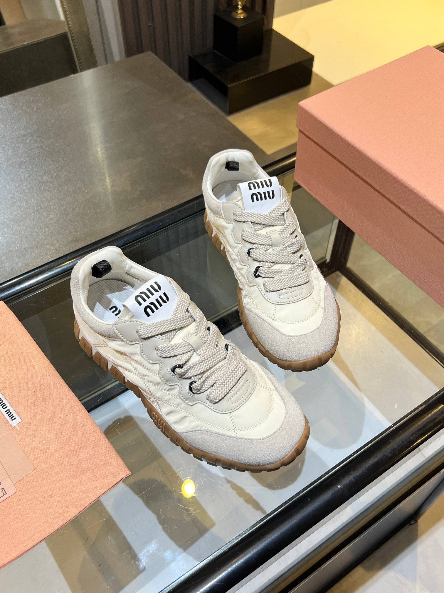 MIU 26ss Sneaker Fabric Suede