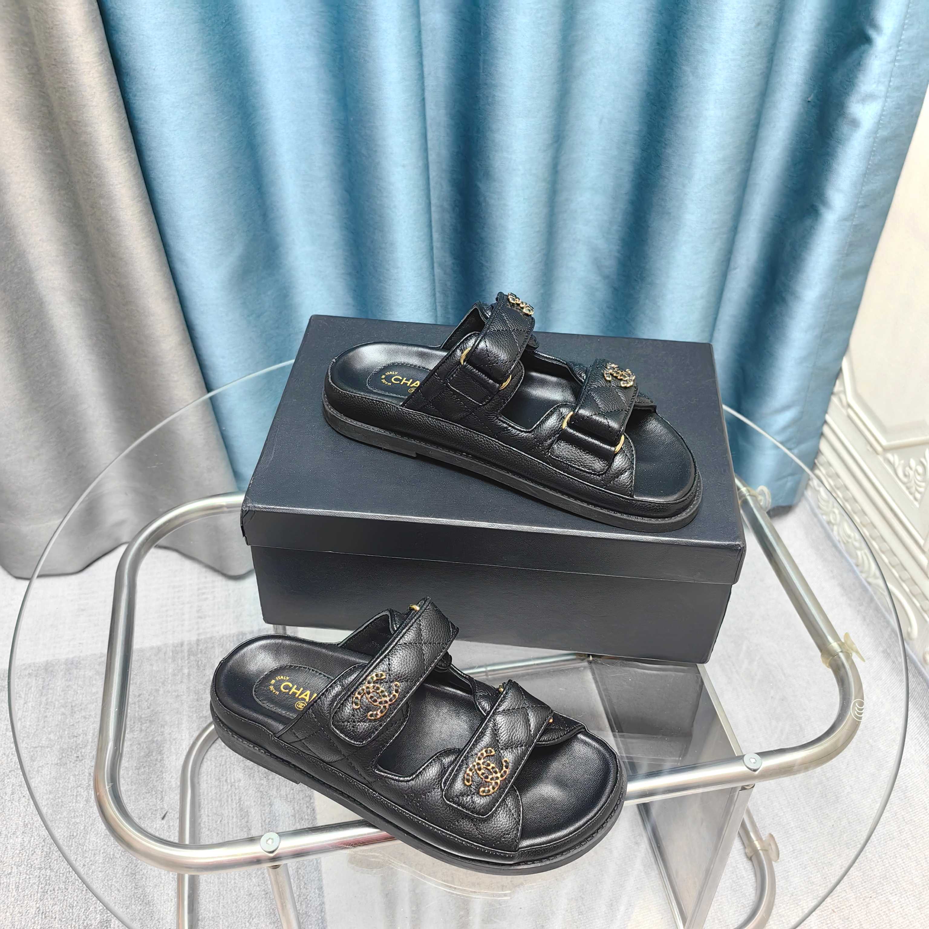 CC 25C Dad Mule Grained Calfskin