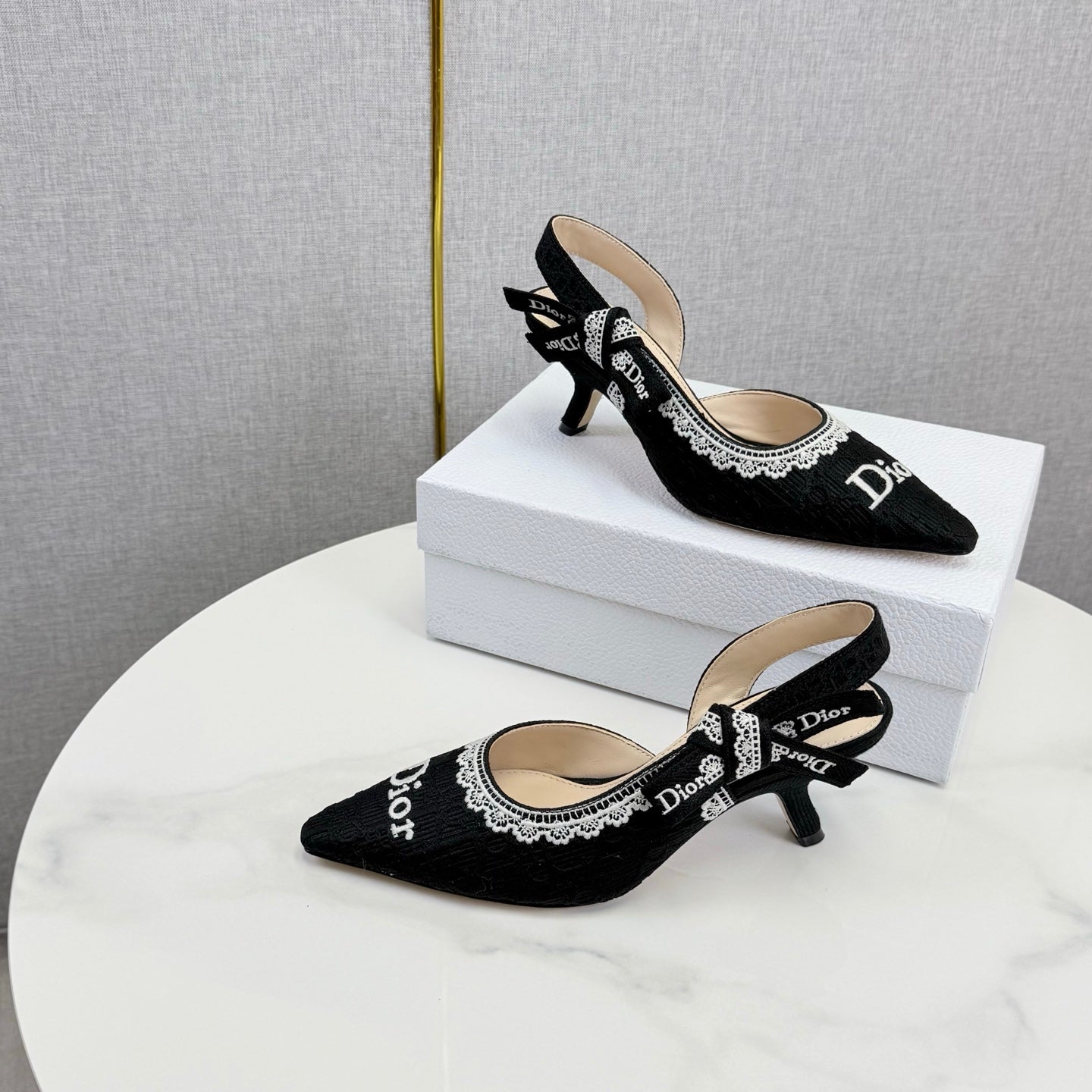 CD 26 Embroidered Slingback 65 Black Canvas 620369