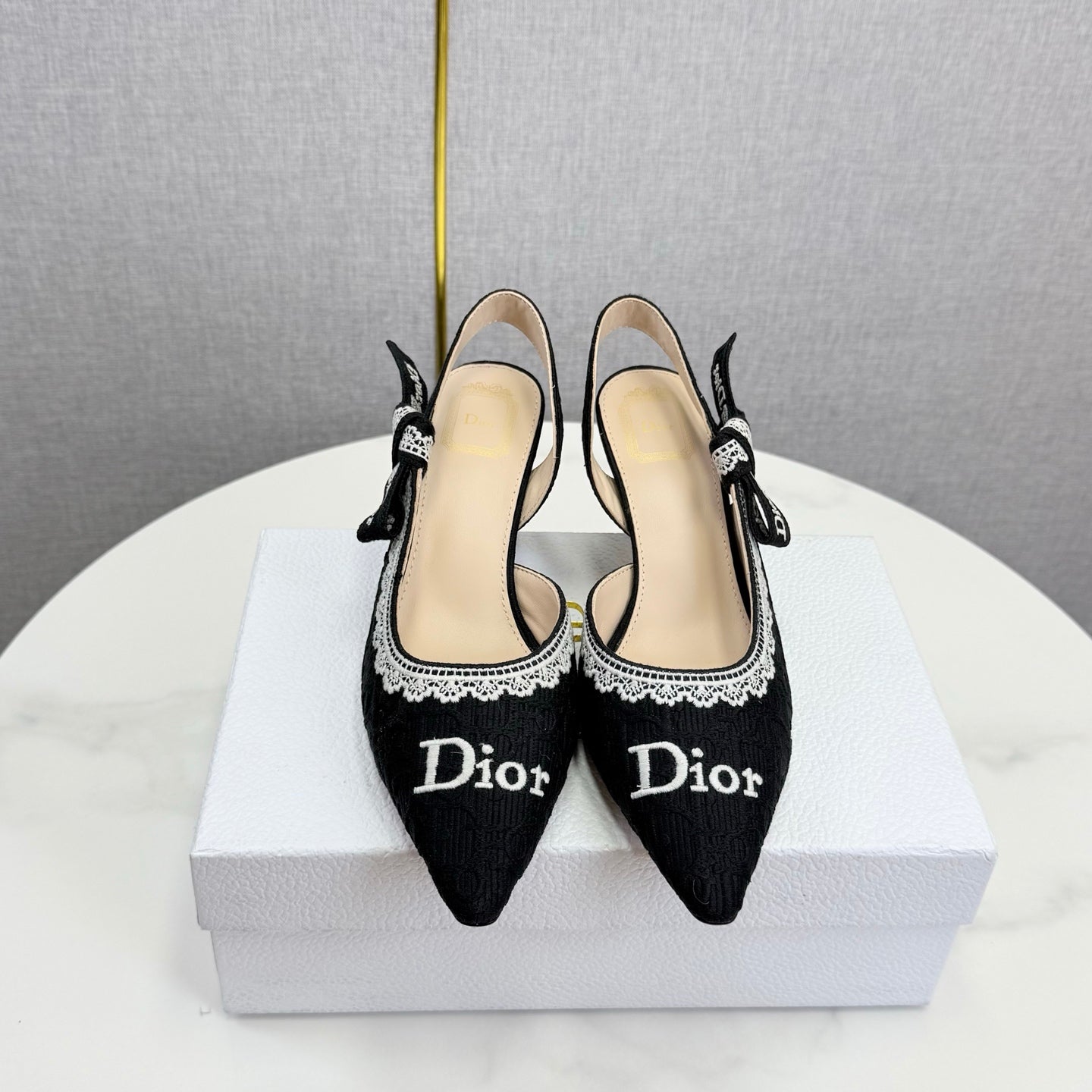 CD 26 Embroidered Slingback 65 Black Canvas 620369