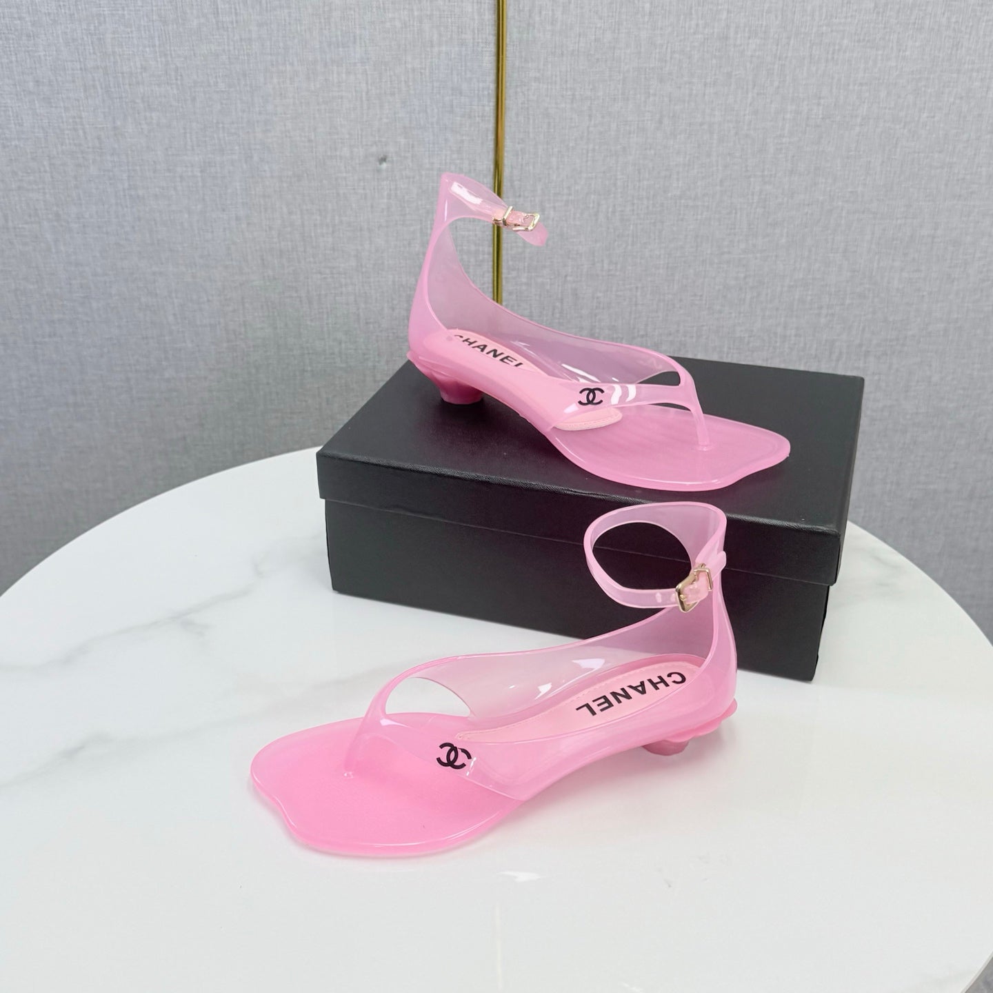 Chanel 2026 Thong Sandals CPU Crystal Lining 801673