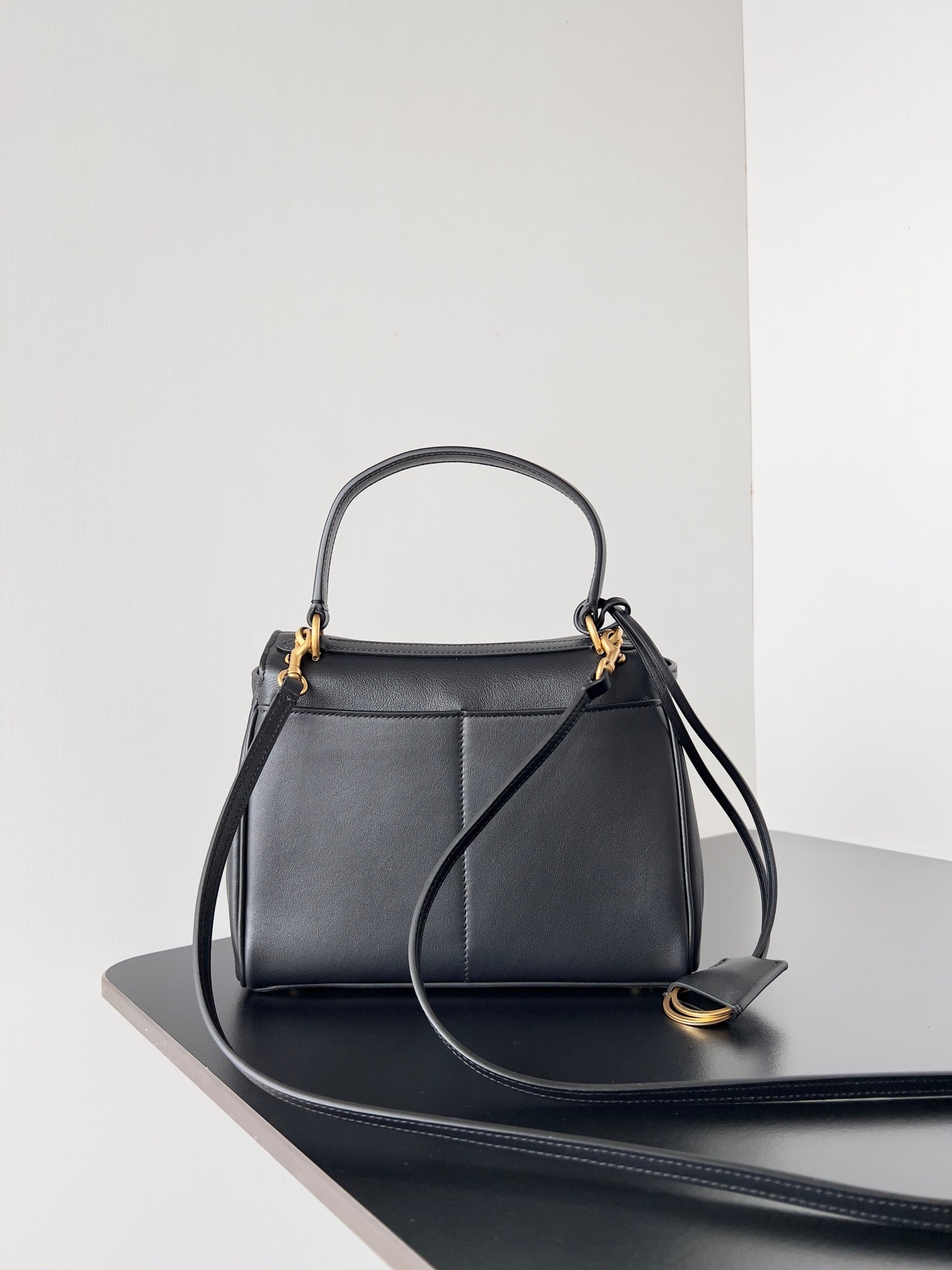 Balenciaga 2026 Rodeo Bag 22 Black Calfskin Gold Hardware 351339
