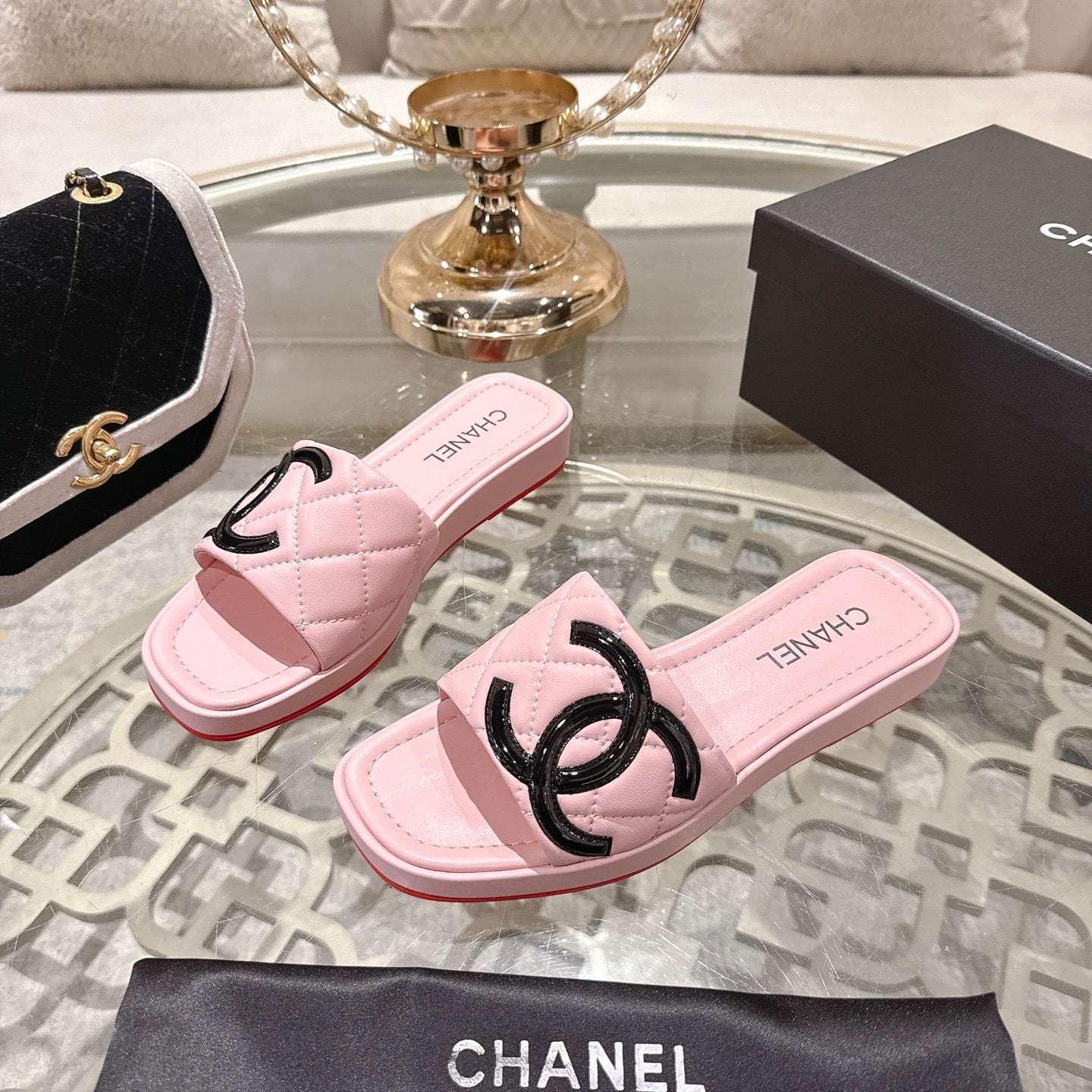 CC 26s Platform Slippers Pink Black Sheepskin 627071