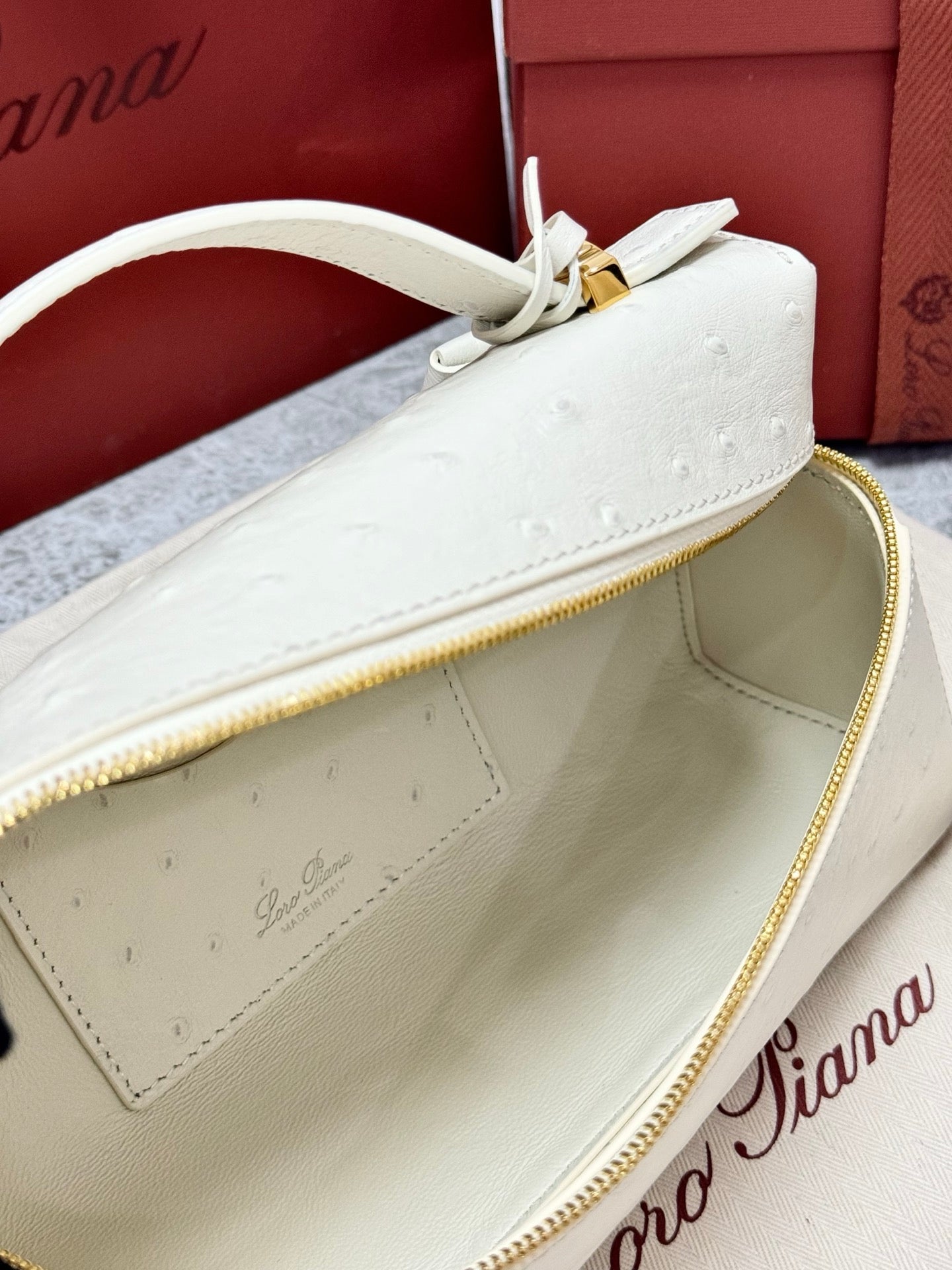 LP 2026 Extra Bag L23 White Ostrich Leather With Gold Hardware