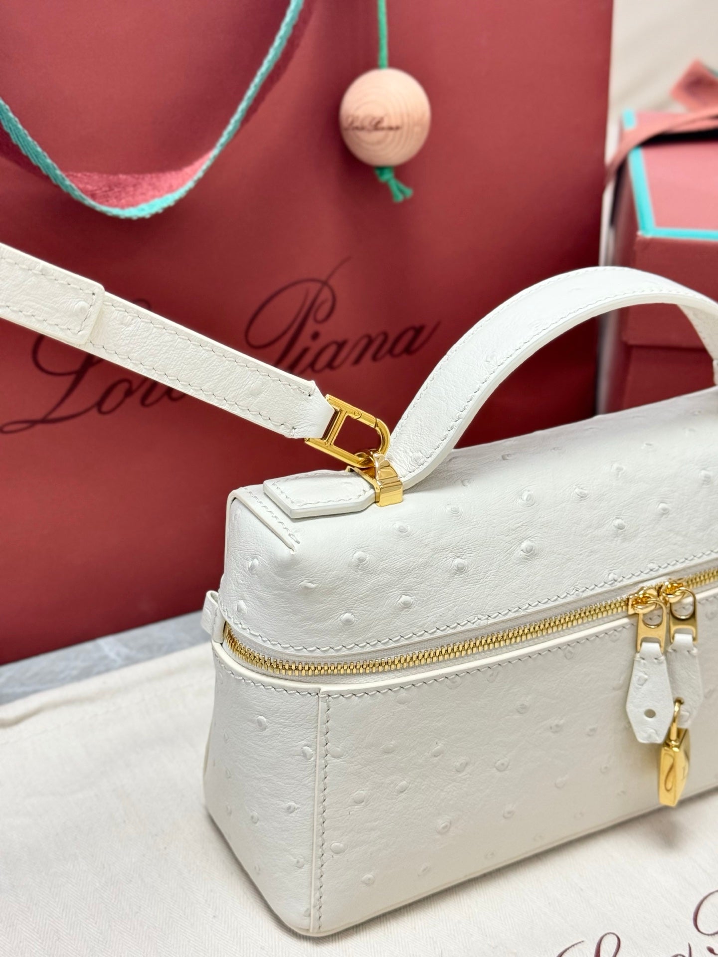 LP 2026 Extra Bag L23 White Ostrich Leather With Gold Hardware