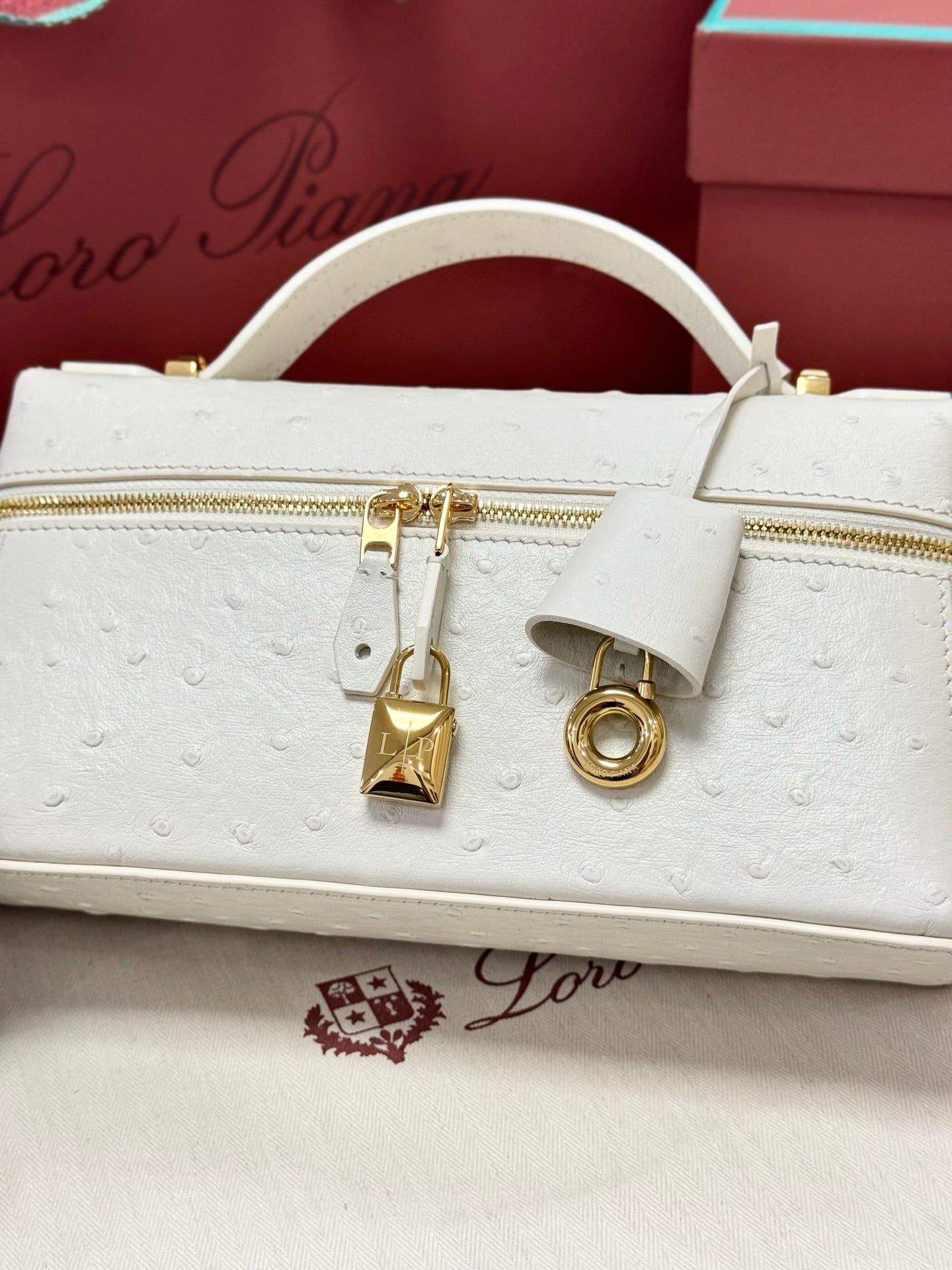 LP 2026 Extra Bag L23 White Ostrich Leather With Gold Hardware