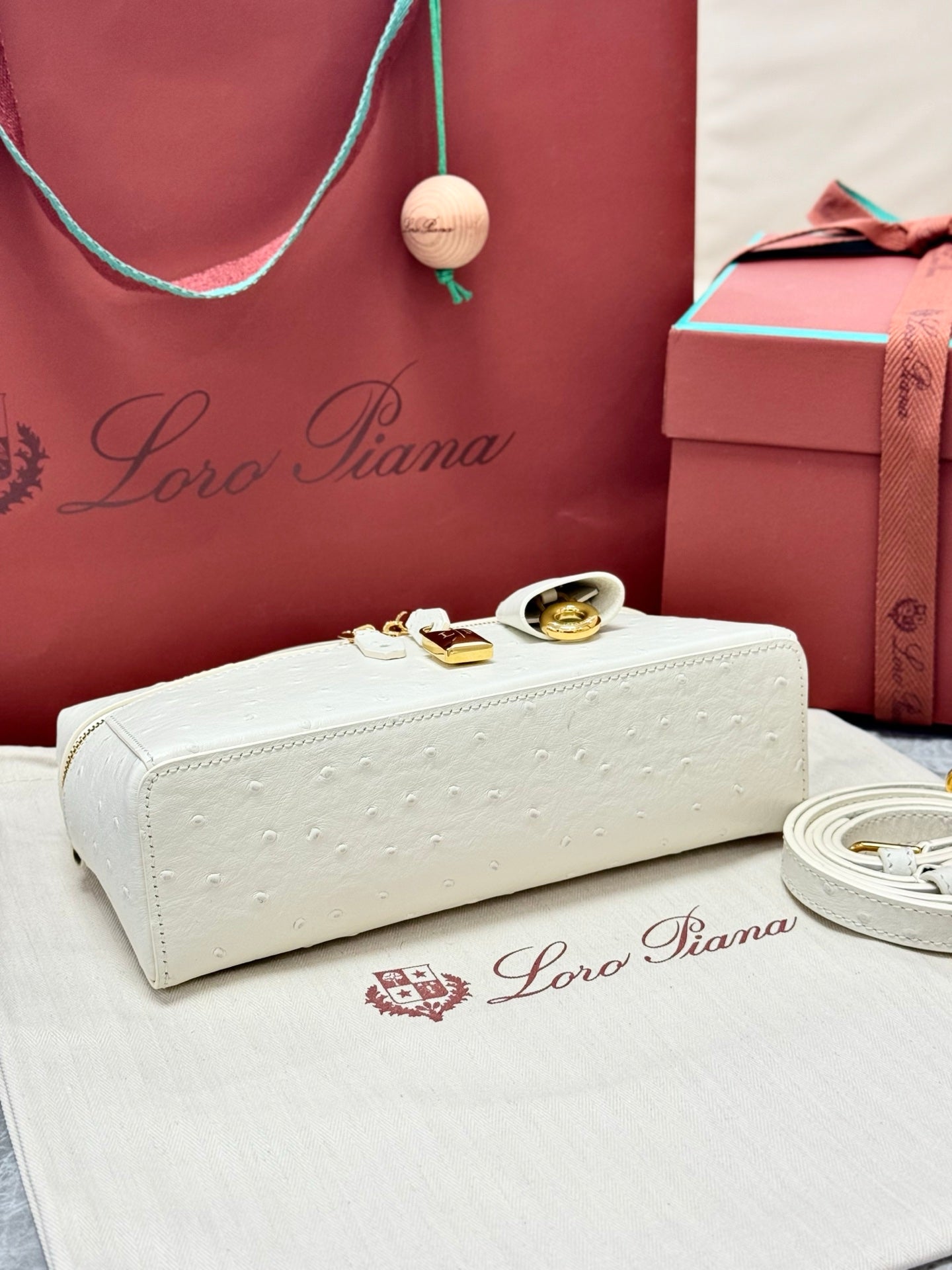 LP 2026 Extra Bag L23 White Ostrich Leather With Gold Hardware