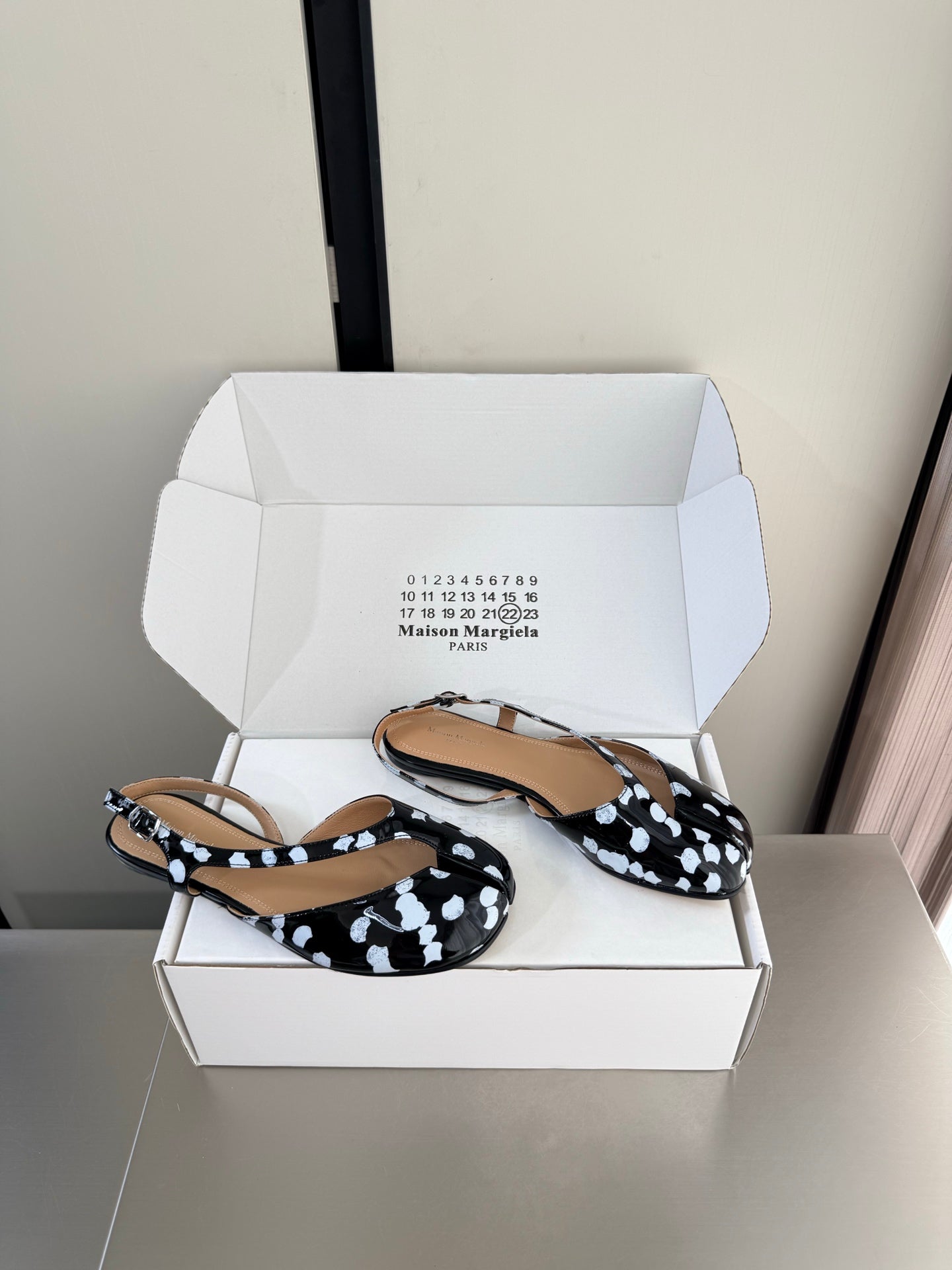 Maison Margiela 2026 Open-Toe Sandals Leather 929716
