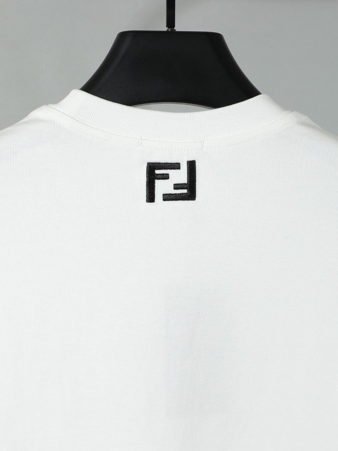 Fendi 2026 Men's Short-Sleeve T-Shirt Cotton Fabric 797251