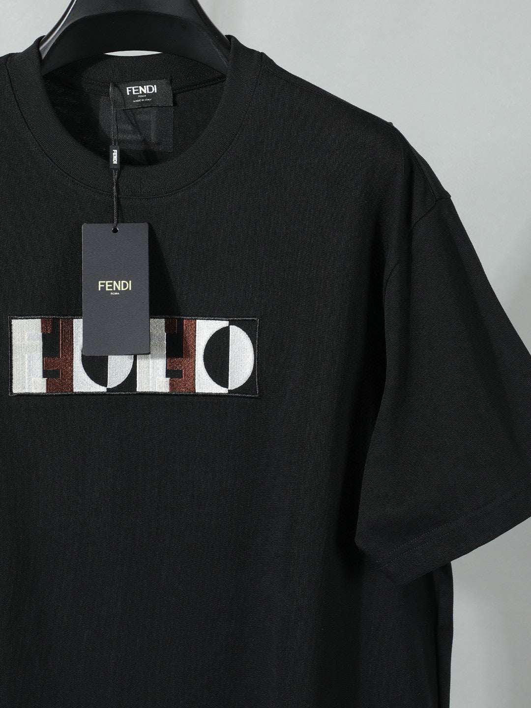 Fendi 2026 Men's Short-Sleeve T-Shirt Cotton Fabric 797251