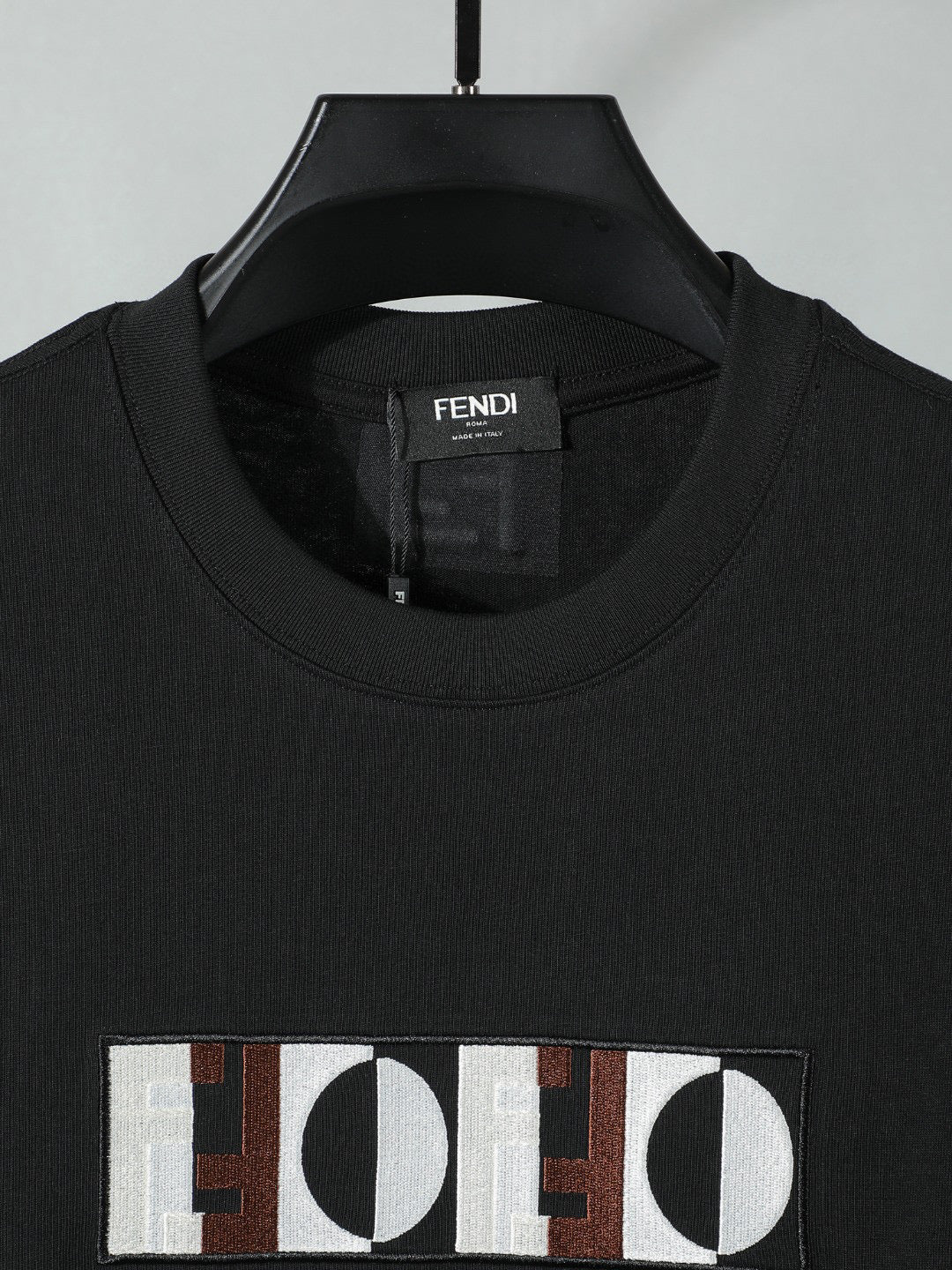 Fendi 2026 Men's Short-Sleeve T-Shirt Cotton Fabric 797251
