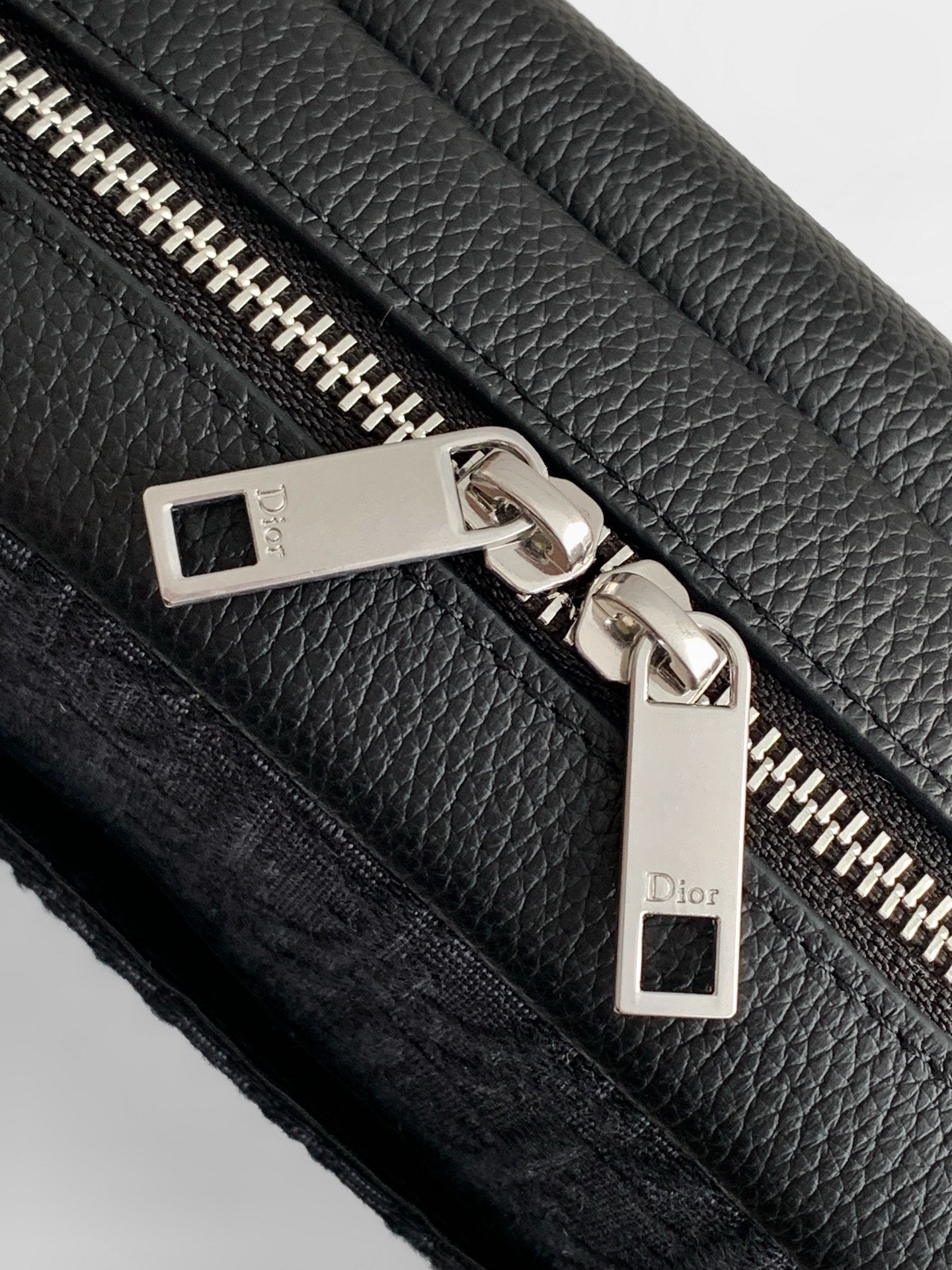 Dior 2026 Rider Zip-Up Messenger Bag 23cm Fabric And Grained Leather