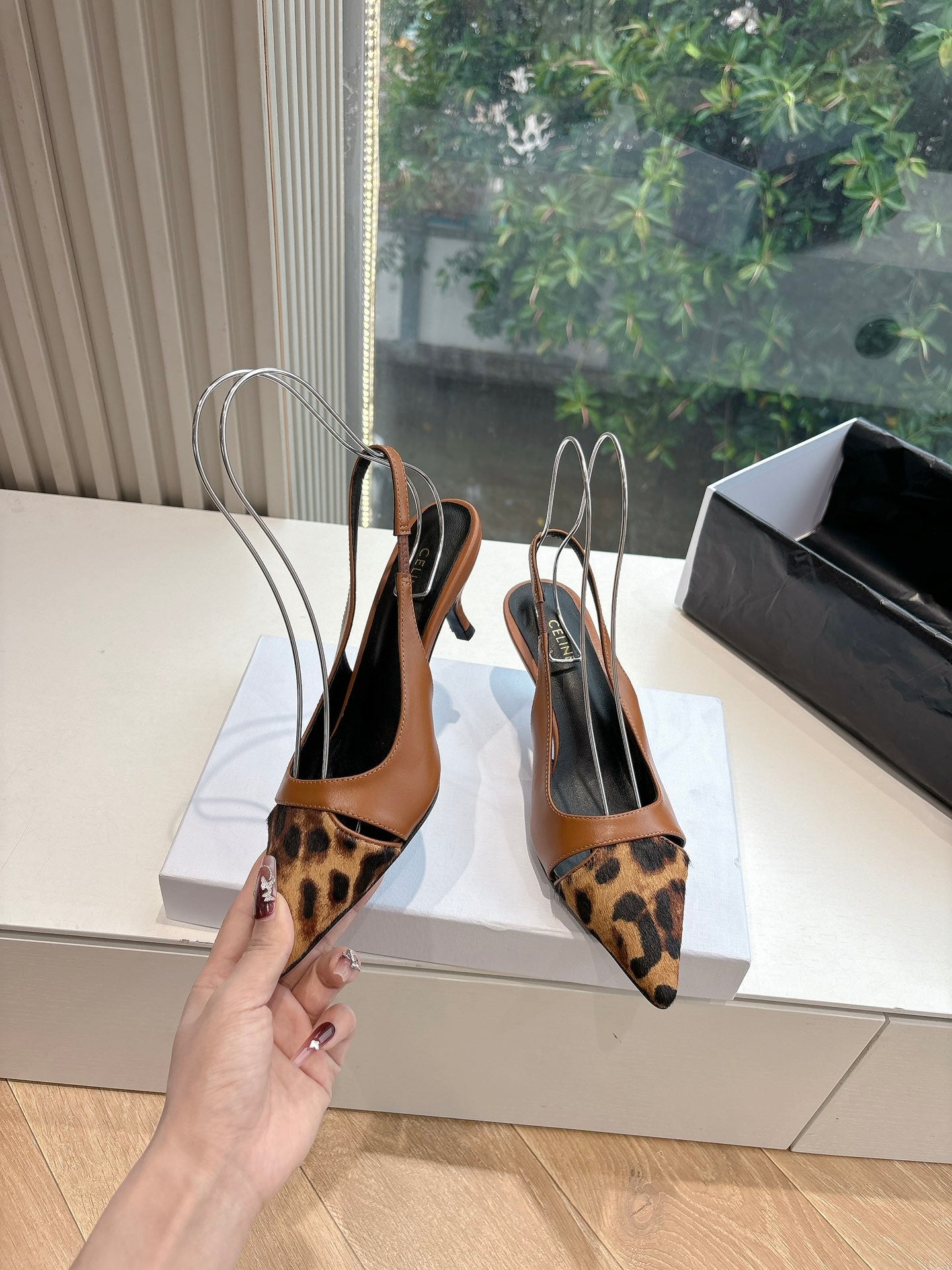CELINE Slingback  Leopard  Brown Leather 285984
