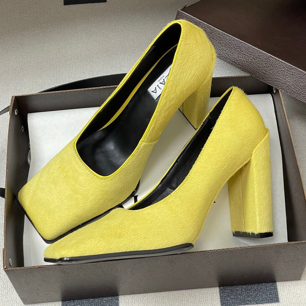 Alaia 2026 Block Heel Pumps 100mm Suede 777392