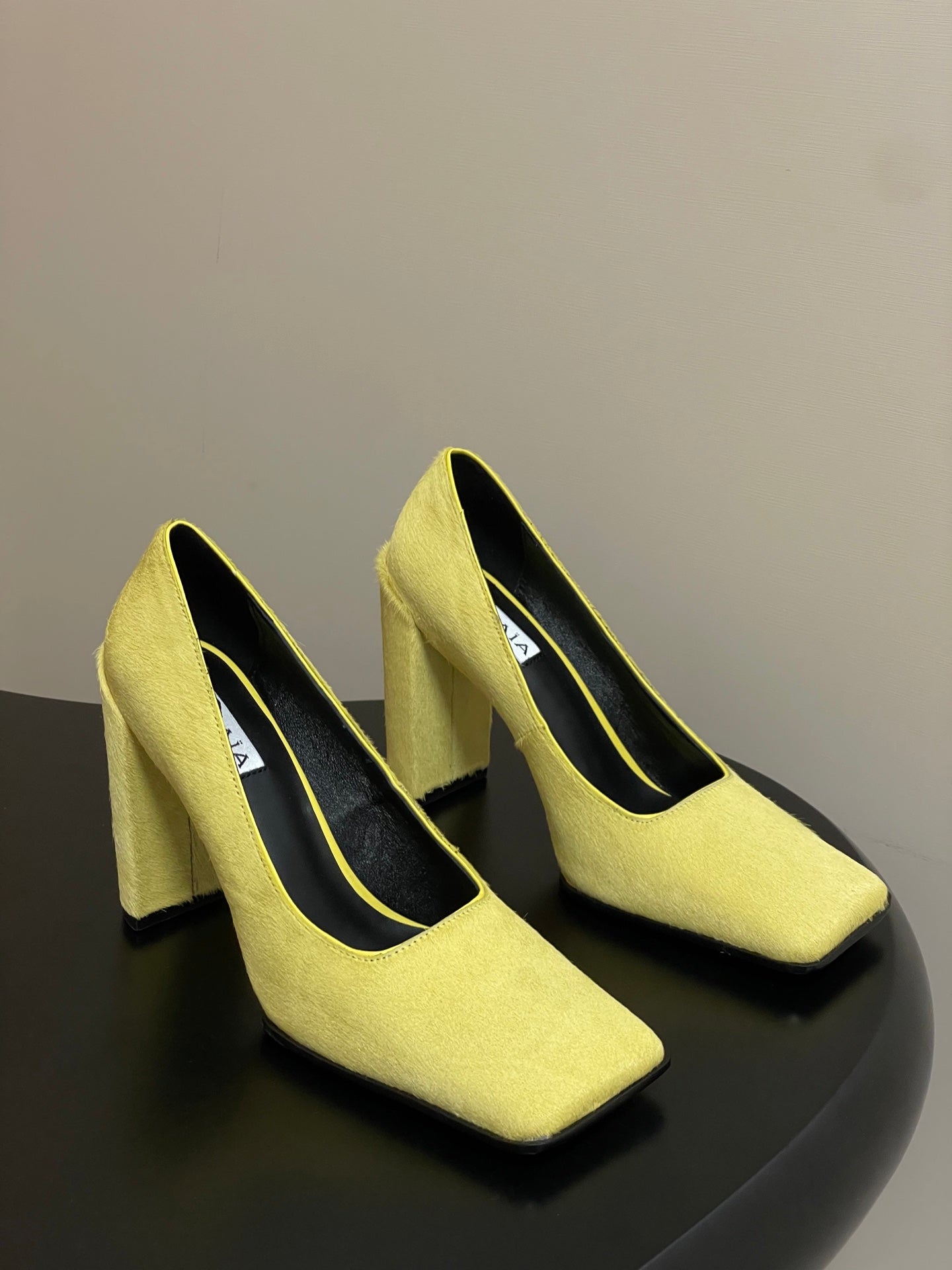 Alaia 2026 Block Heel Pumps 100mm Suede 777392