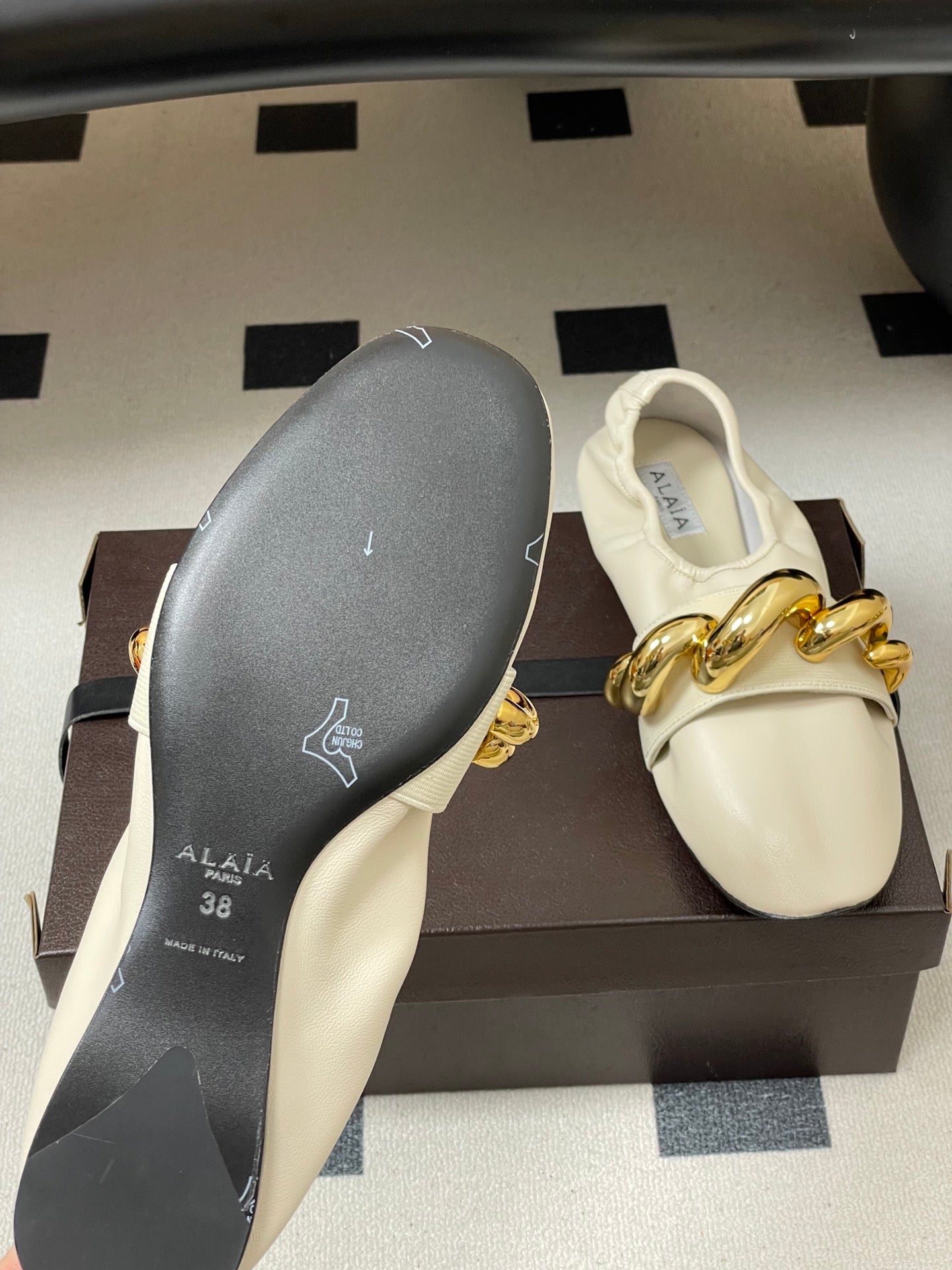 Alaia 2026 Ballet Flats Gold Jewel Lambskin 777389