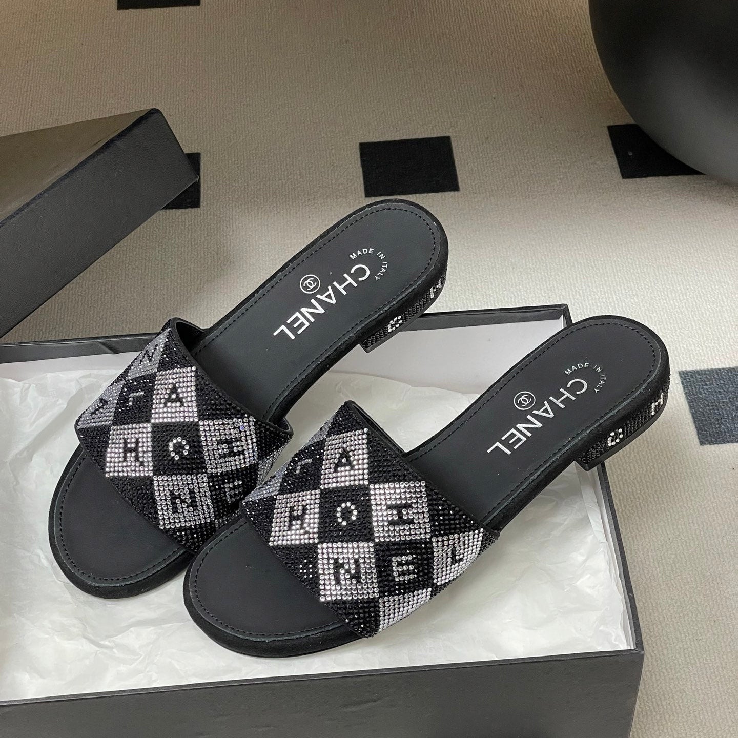 CC 26s Flat Sandals Black Sheepskin Rhinestones 649522
