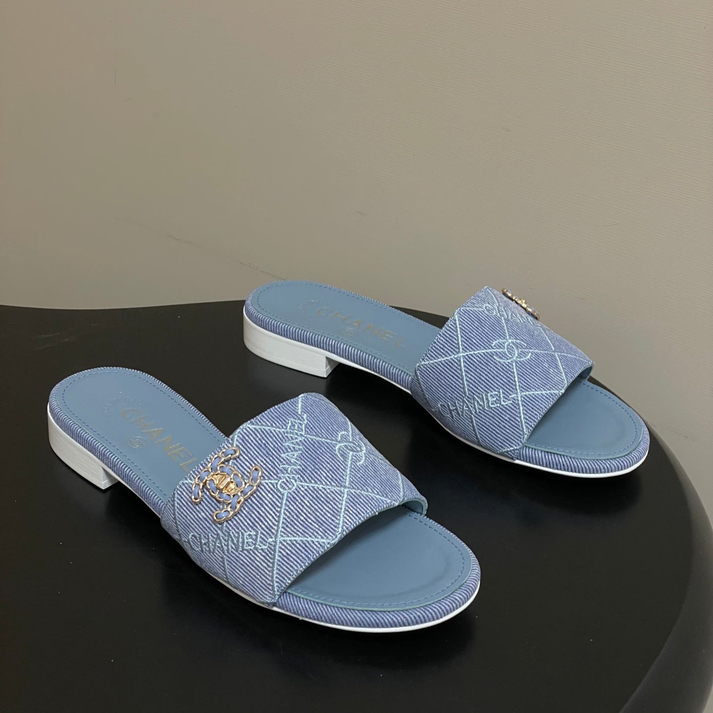 CC 26s Flat Sandals Blue Canvas Sheepskin Double C 649506