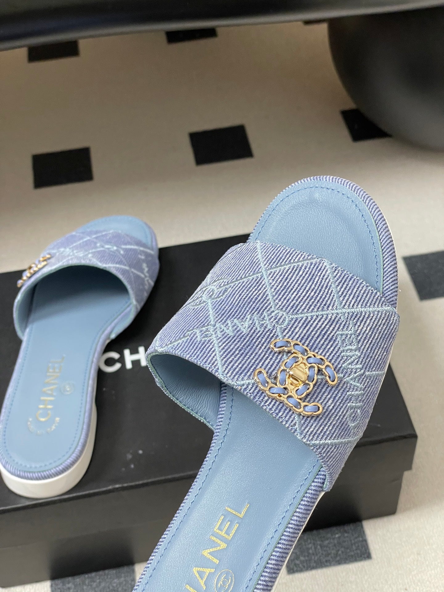 CC 26s Flat Sandals Blue Canvas Sheepskin Double C 649506