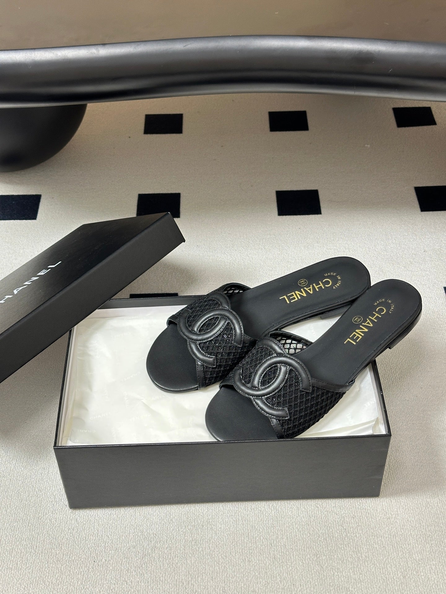 Chanel 2026 Slippers Sheepskin 834668