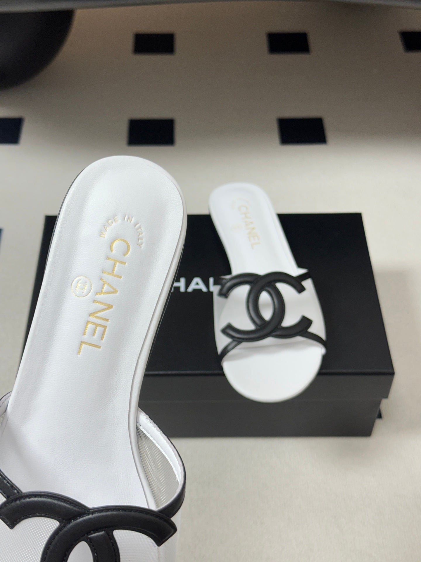 Chanel 2026 Flat Sandals Mesh Sheepskin 834674