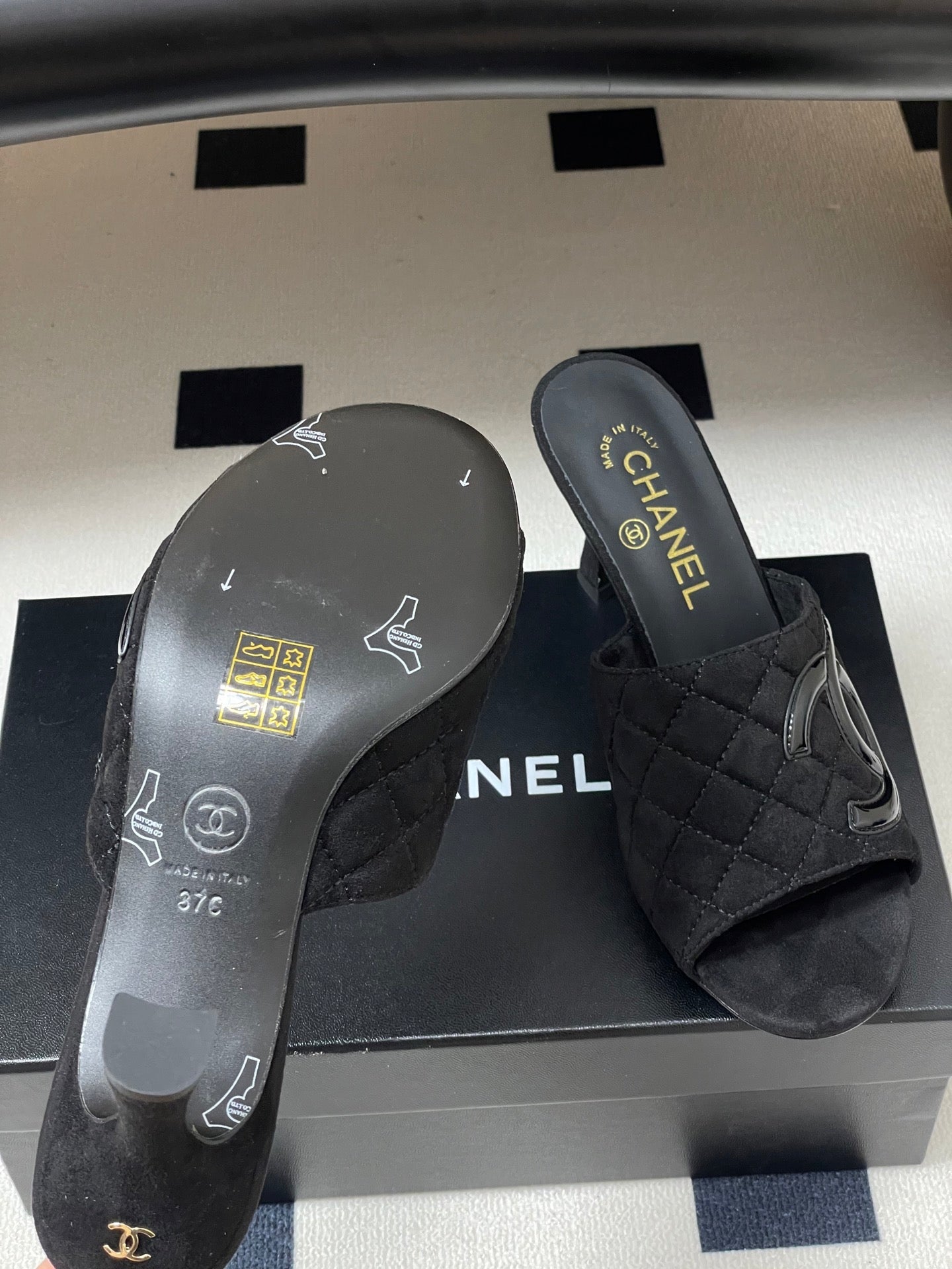 Chanel 2026 Sandals Lambskin 834706