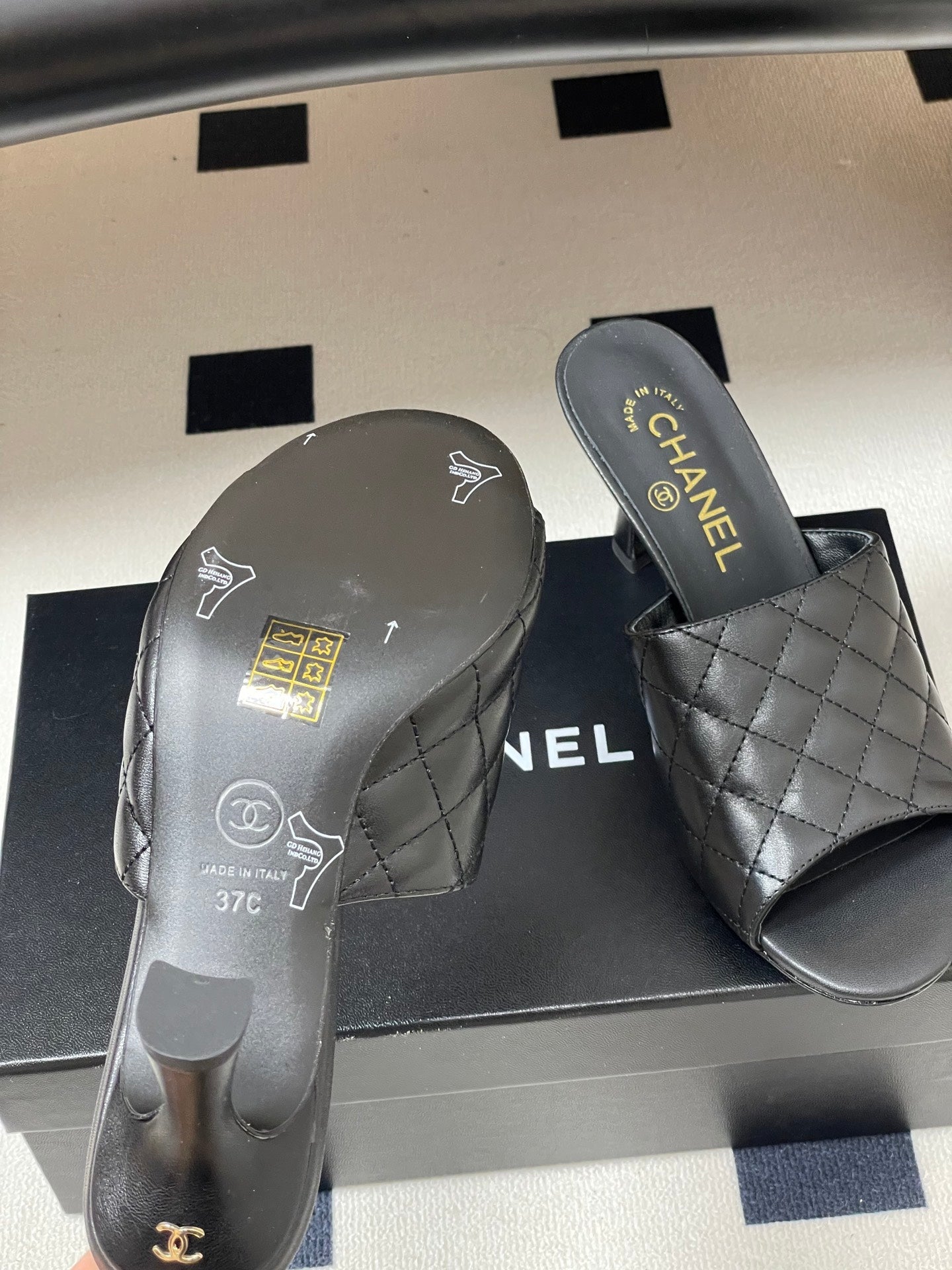 Chanel 2026  Peep-Toe High-Heeled Sandals Leather Sheepskin 834720