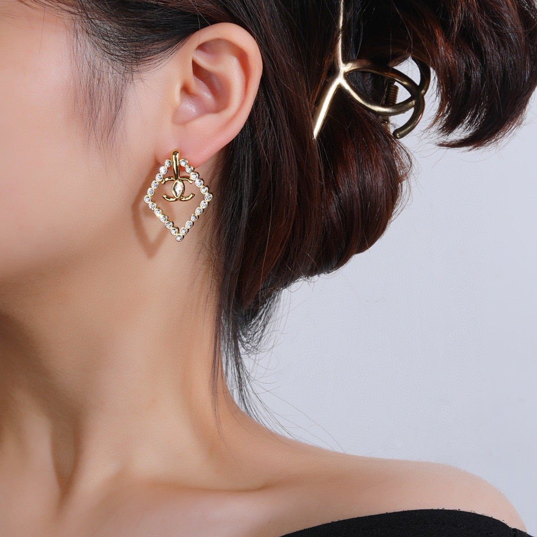 CC Mini Gorgeous Gold Diamond Earring