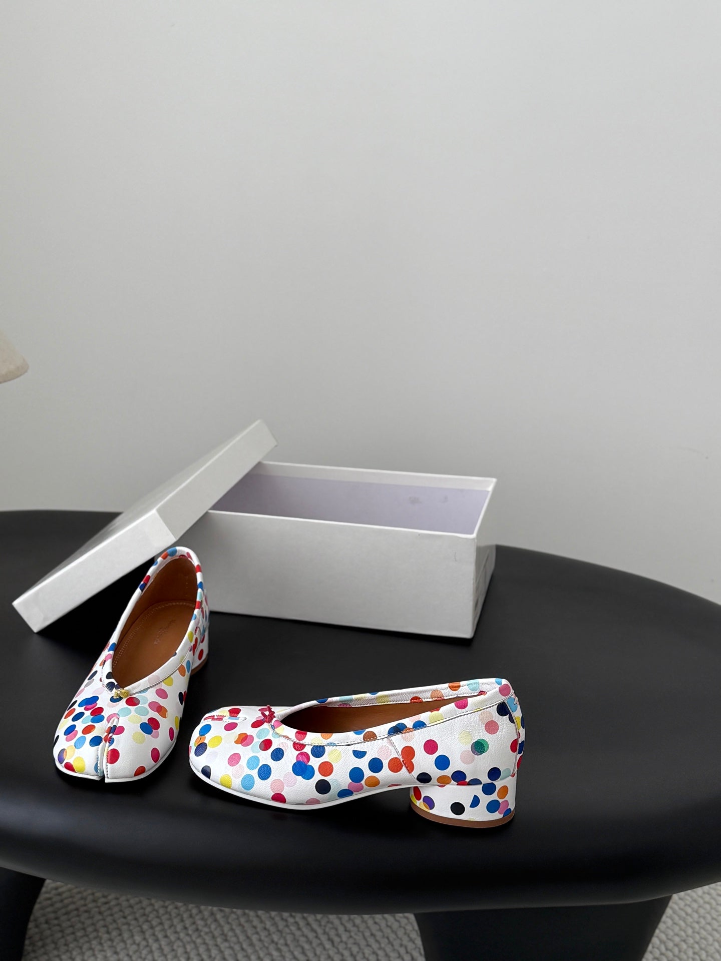 Maison Margiela 2026 Tabi Ballet Flats White Mix Colors Sheepskin 915401
