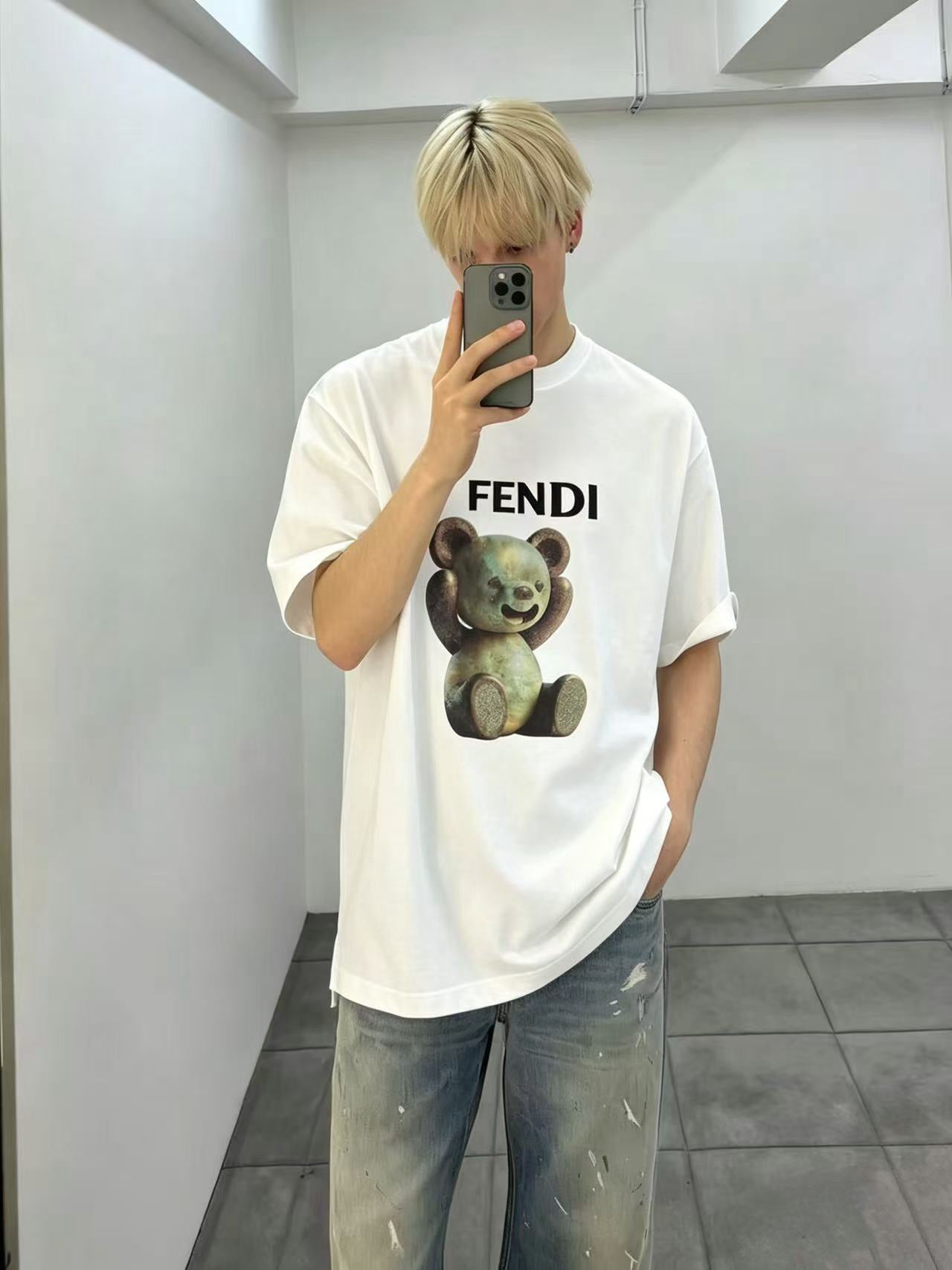 Fendi 2026 Men's Short-Sleeve T-Shirt Cotton 826195