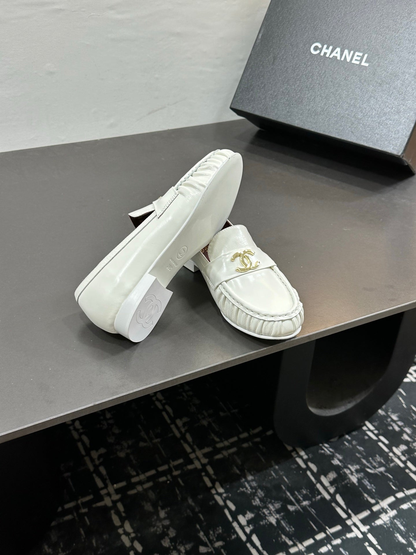 Chanel 2026 New Loafers Patent Leather Sheepskin 832500