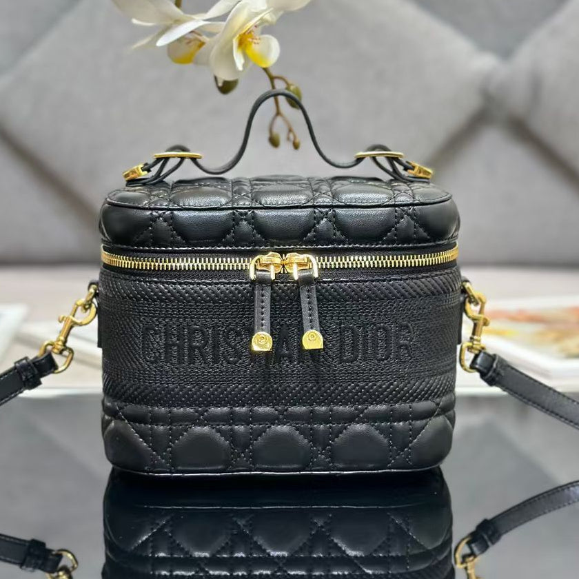 Dior 2026 Vanity Case 18.5cm Lambskin 158275