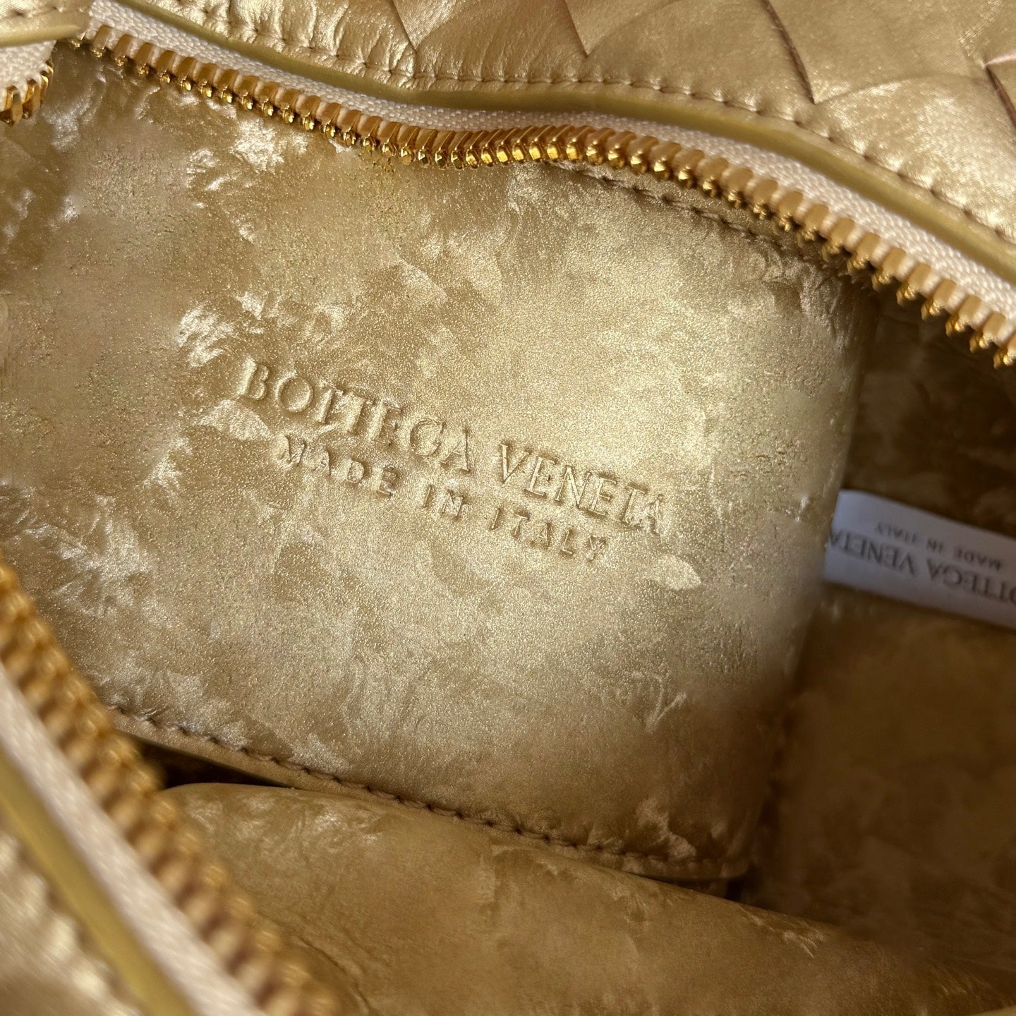 Bottega Veneta 2026 Loop Bag 21cm Intrecciato Woven Leather