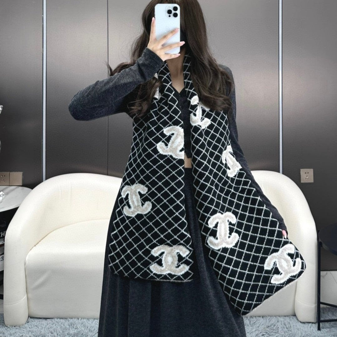 CC Scarf 185 CM In Black Mix Grey Cashmere Wool  370376