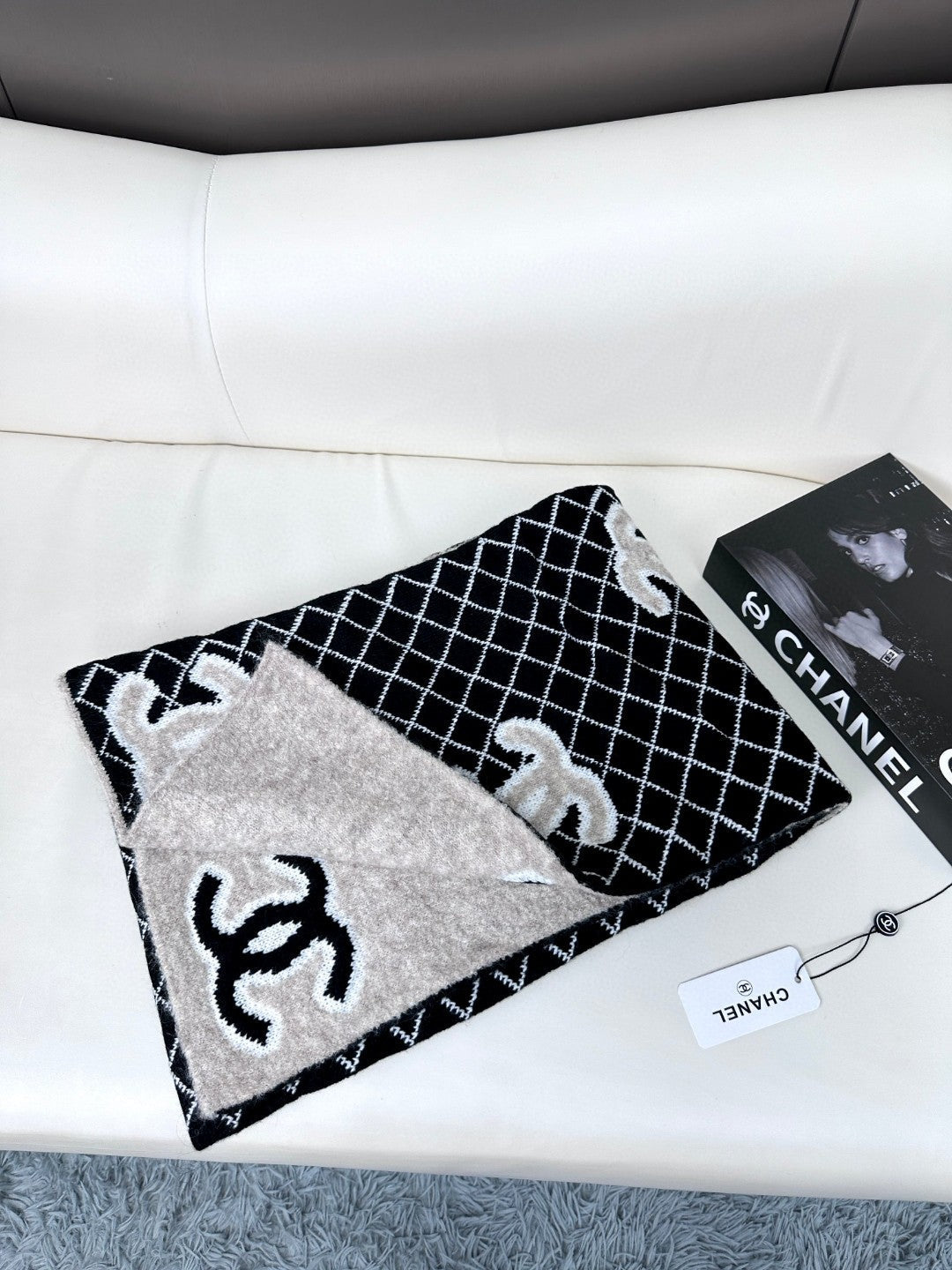 CC Scarf 185 CM In Black Mix Grey Cashmere Wool  370376