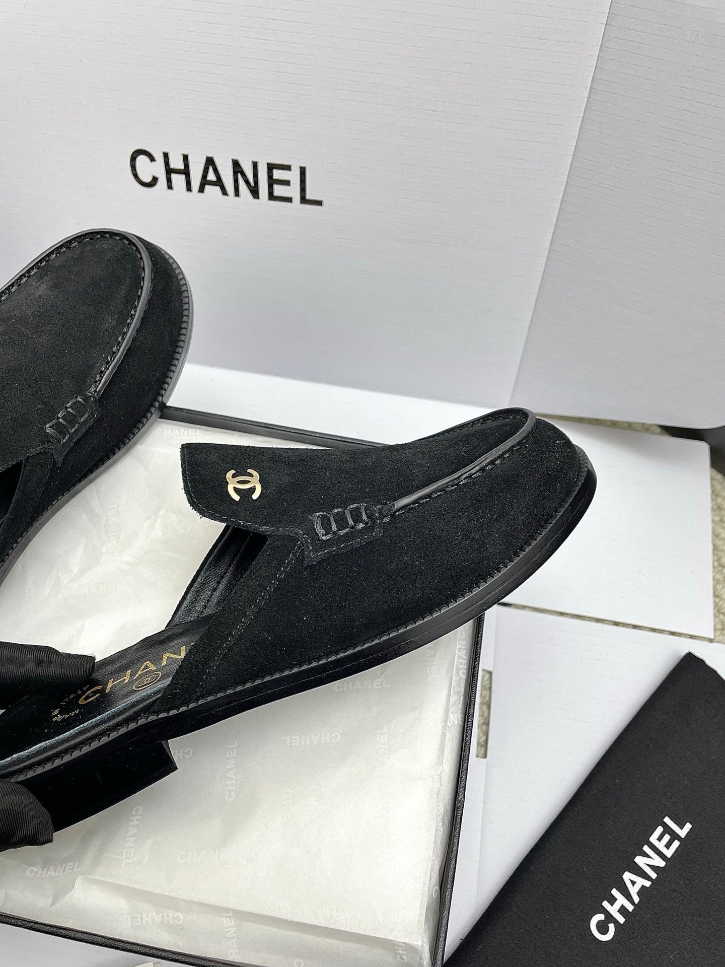 CC 26s Double C Mule Black Suede 645302