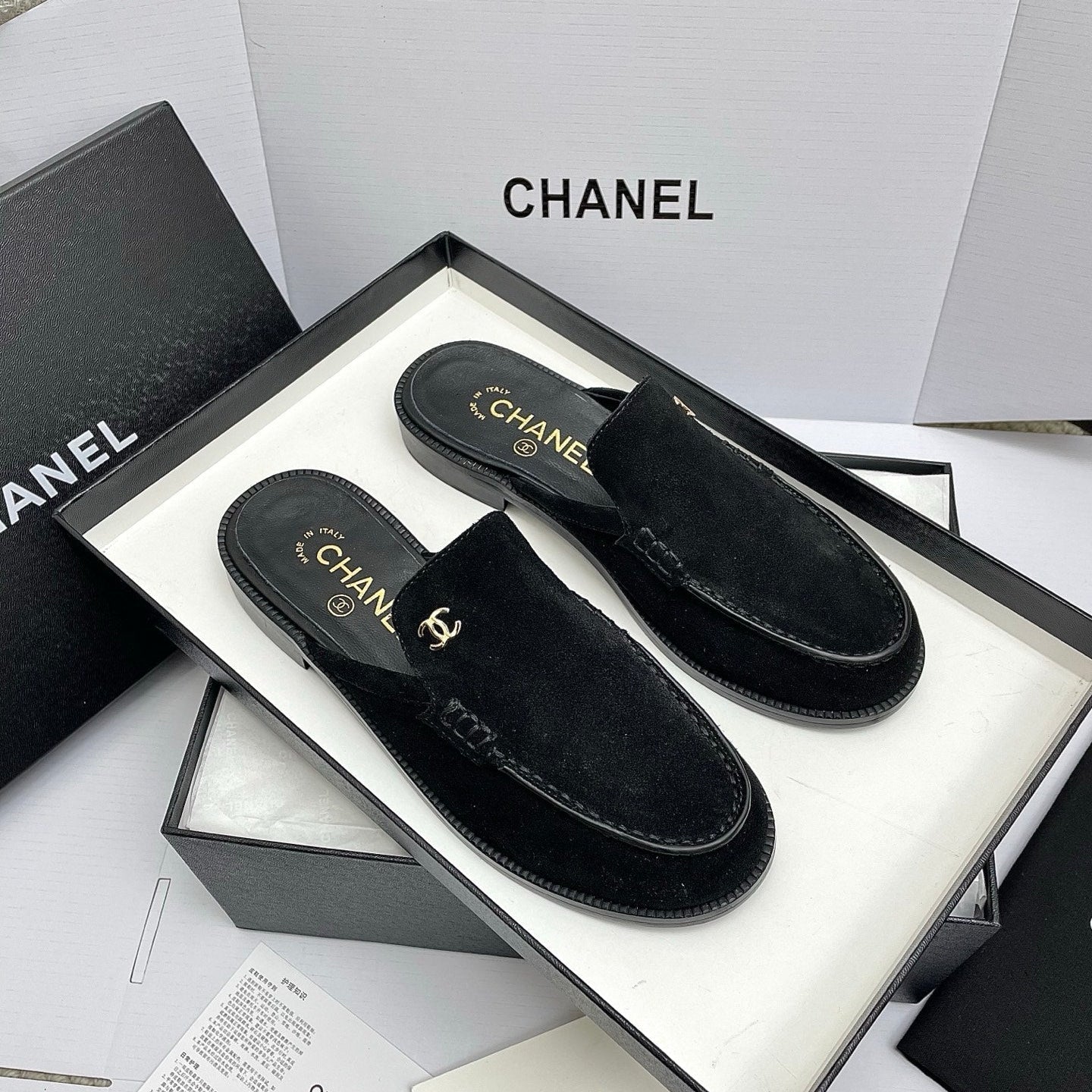 CC 26s Double C Mule Suede