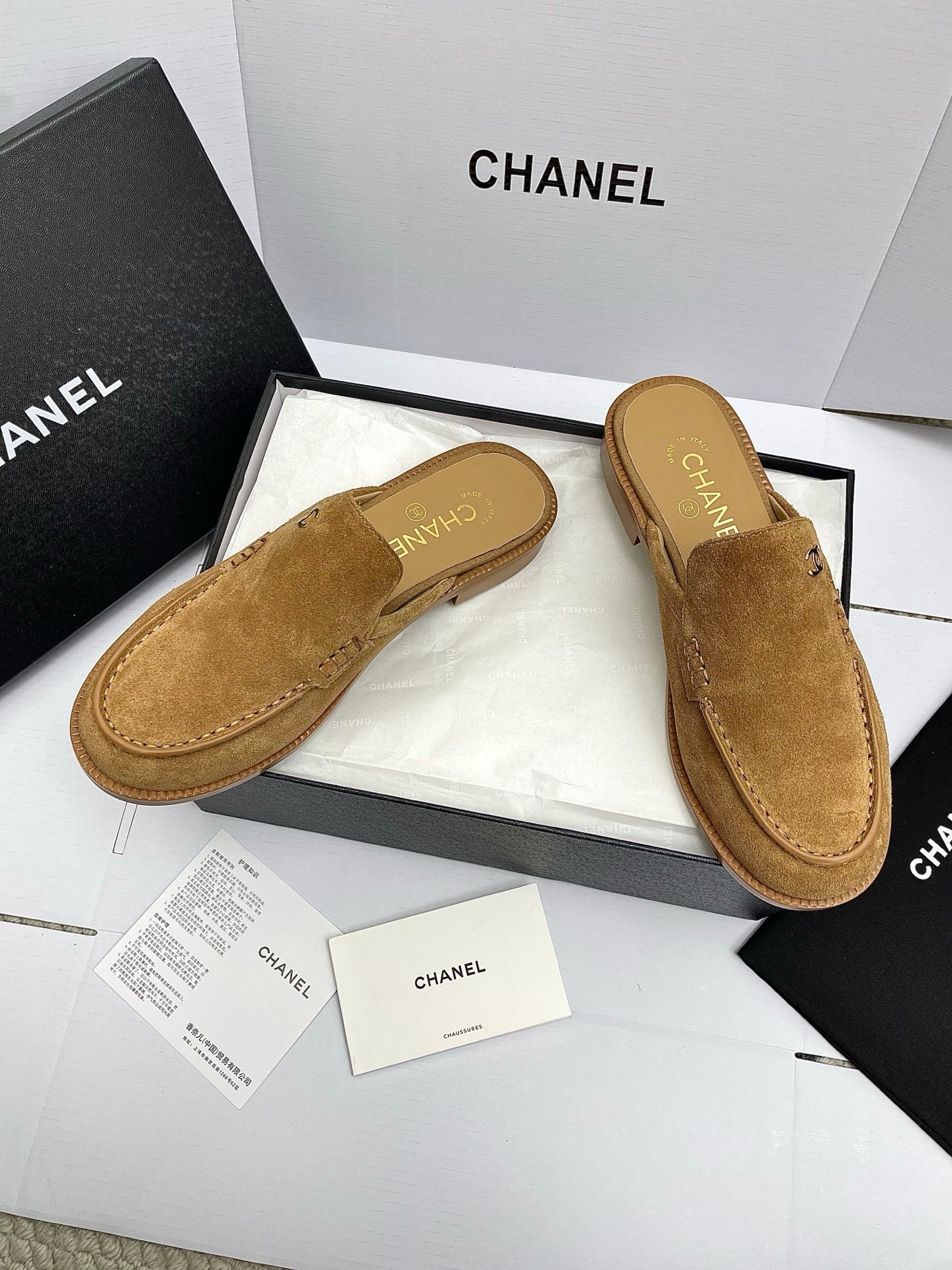 CC 26s Double C Mule Suede