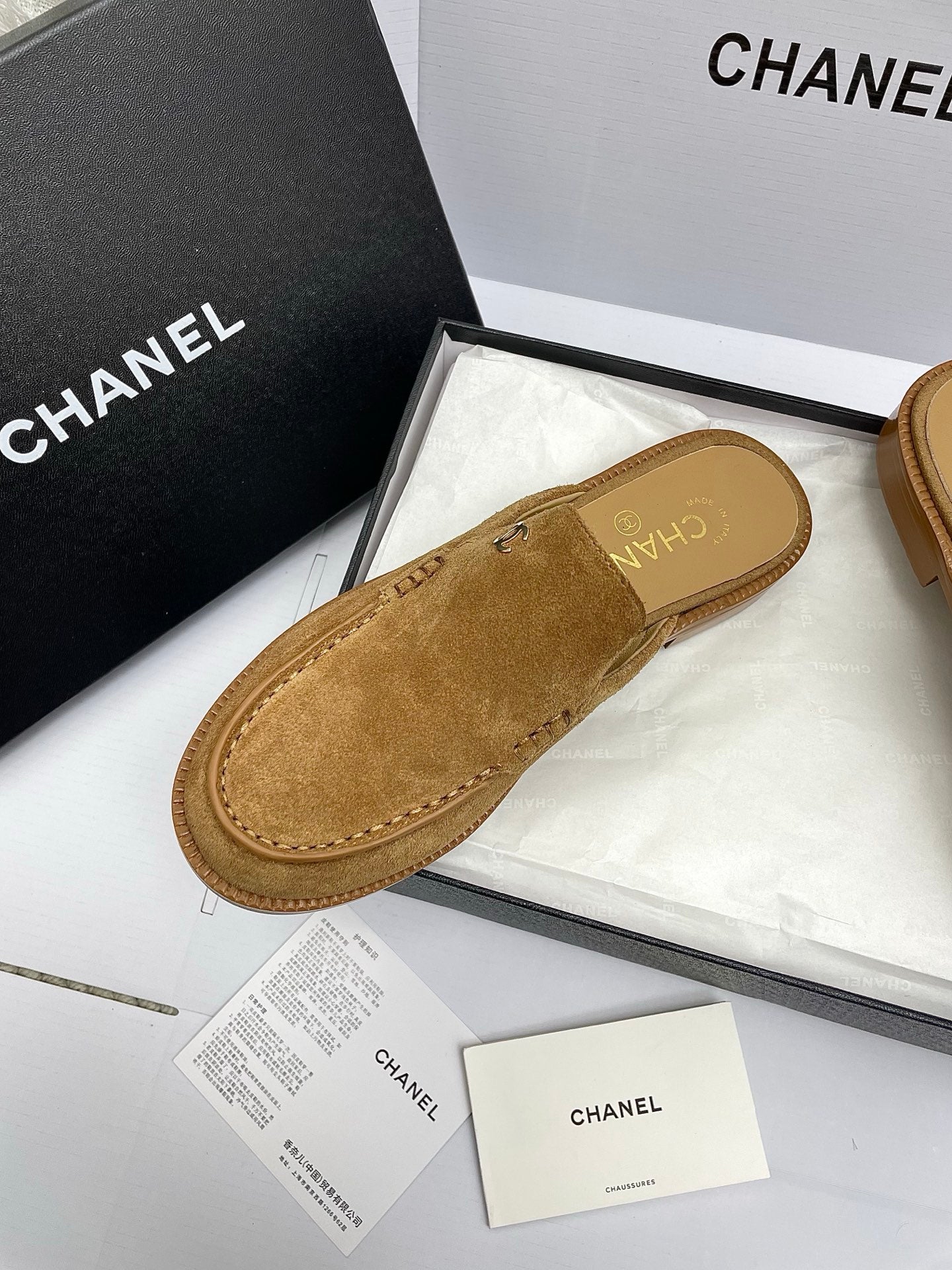 CC 26s Double C Mule Suede
