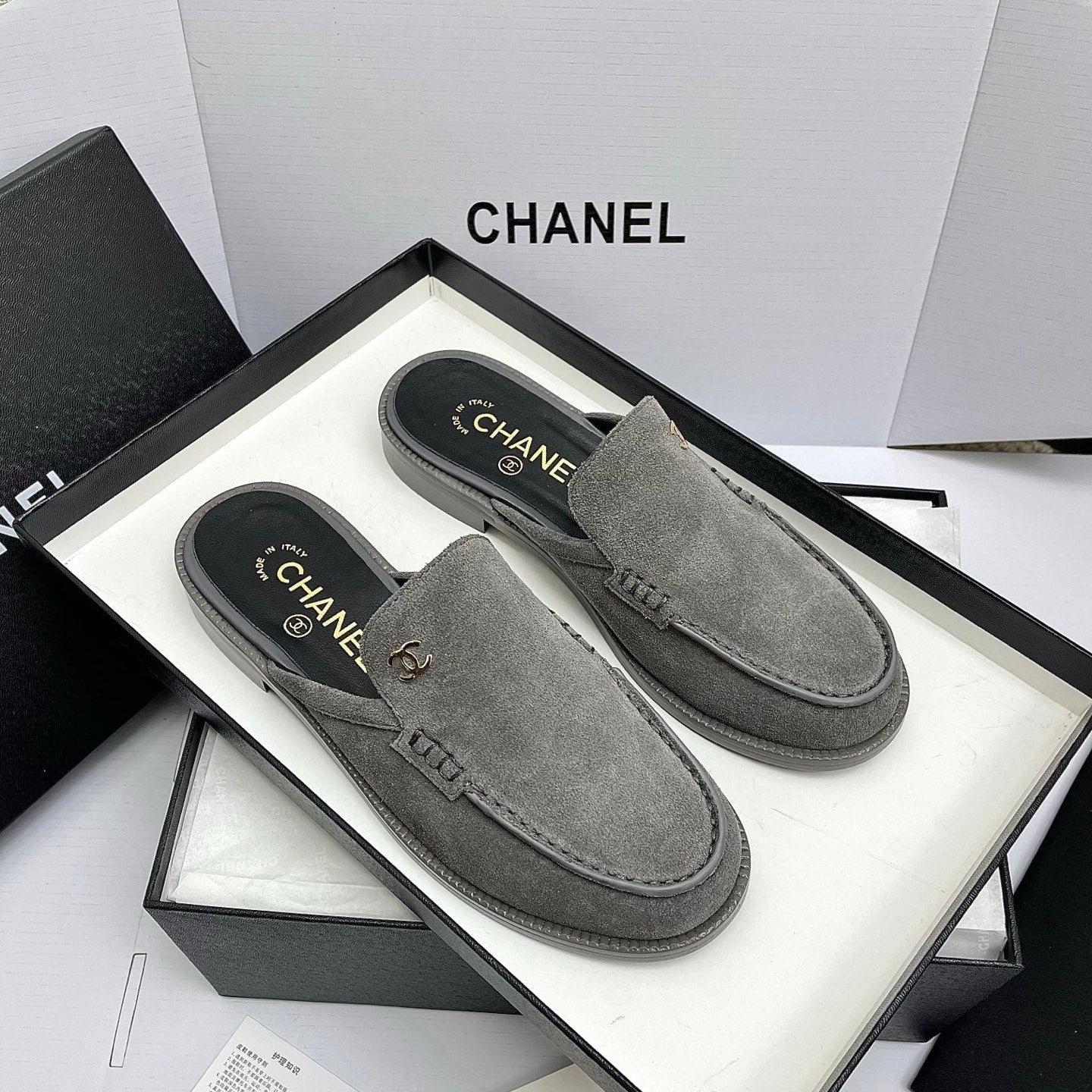 CC 26s Double C Mule Suede