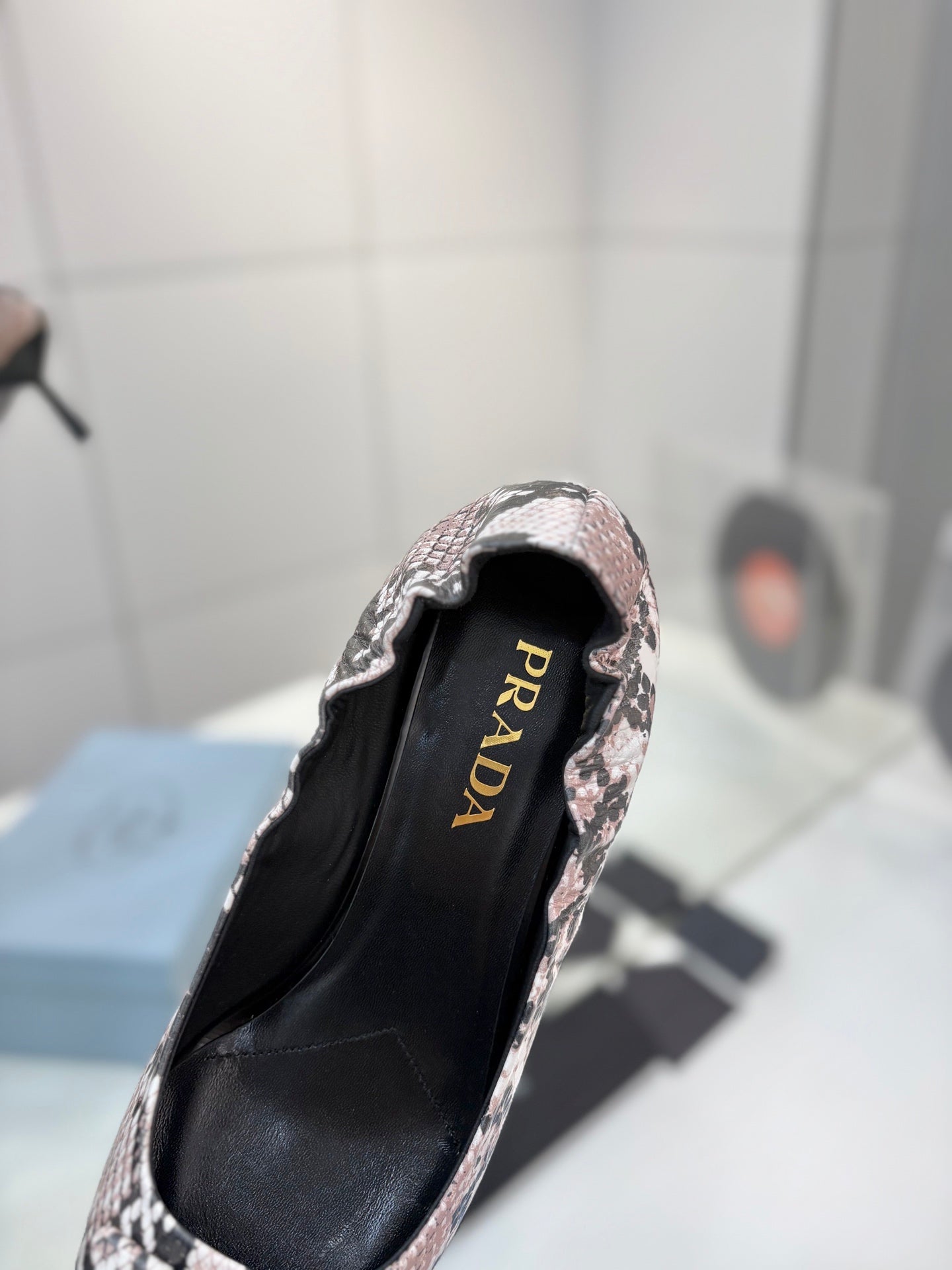 PRA 26S Pointed Toe High Heels 55 Black Light Pink Snakeskin 627132