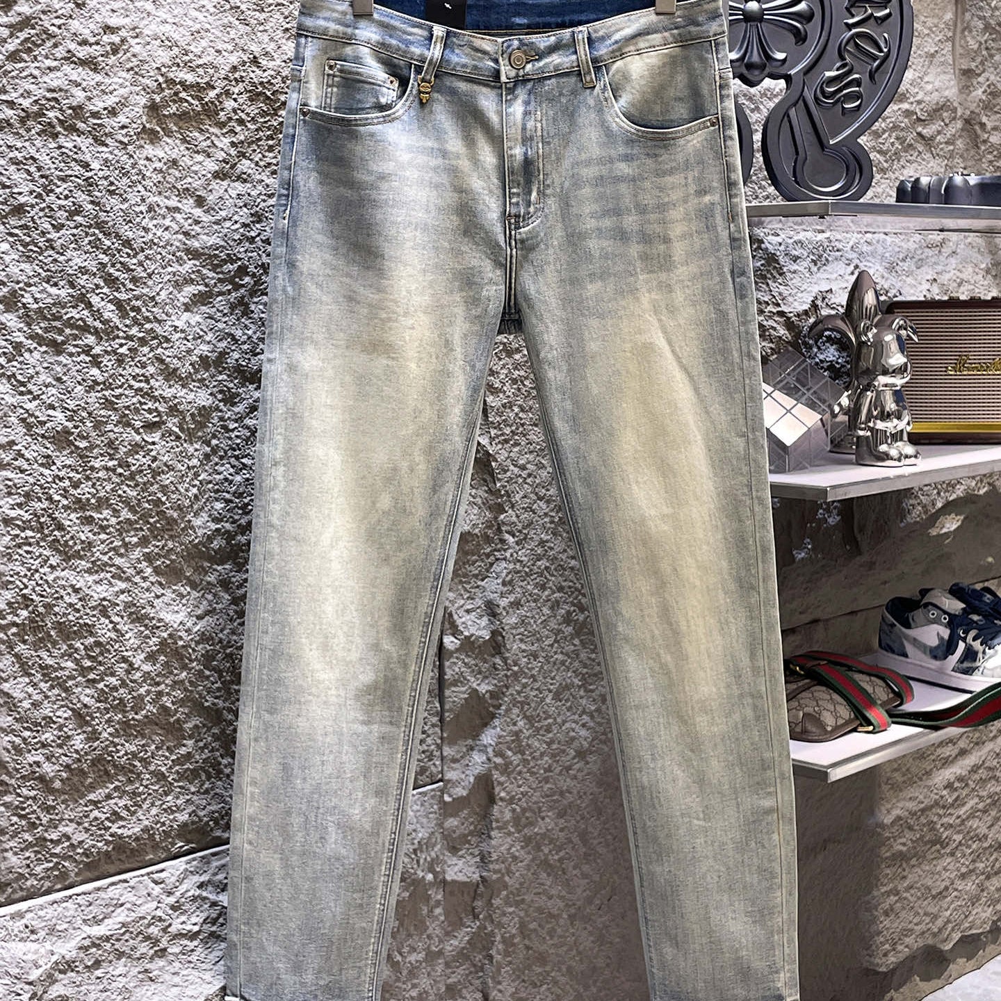 Fendi 2026 Men's Jeans Light Wash Denim 804370