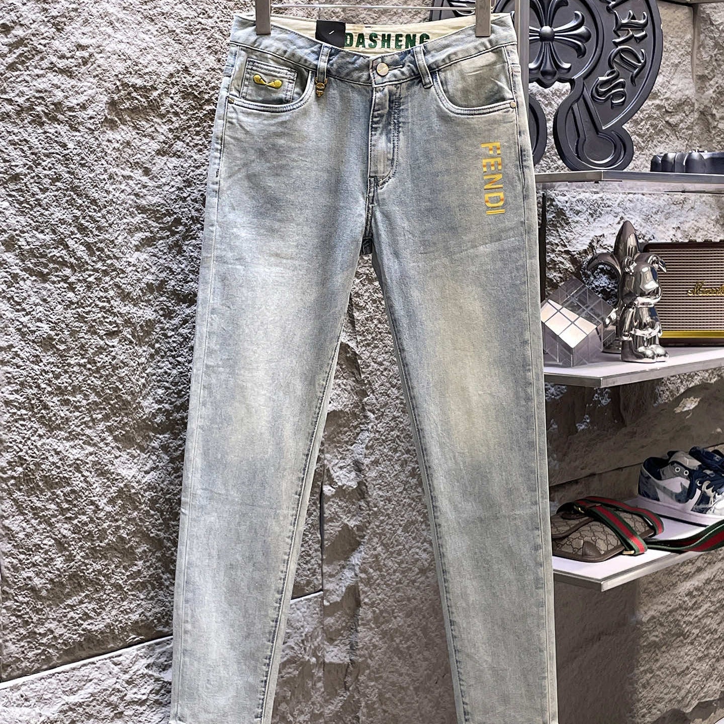Fendi 2026 Men's Jeans Light Blue Denim 804365