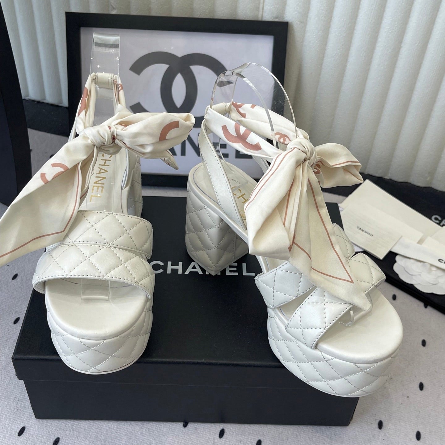 CC 26s Platform Sandals 75 White Sheepskin 650085