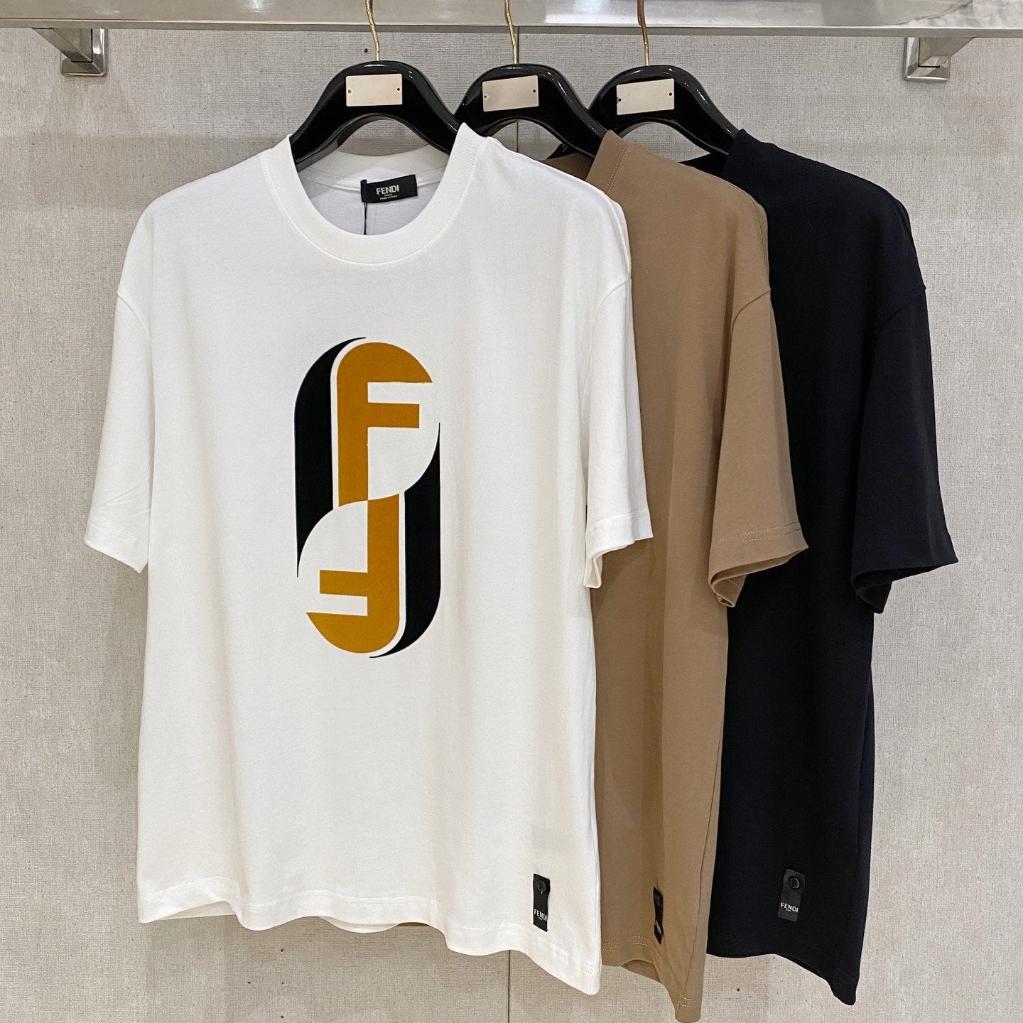 Fendi 2026 Men's Short-Sleeve T-Shirt Cotton 737247