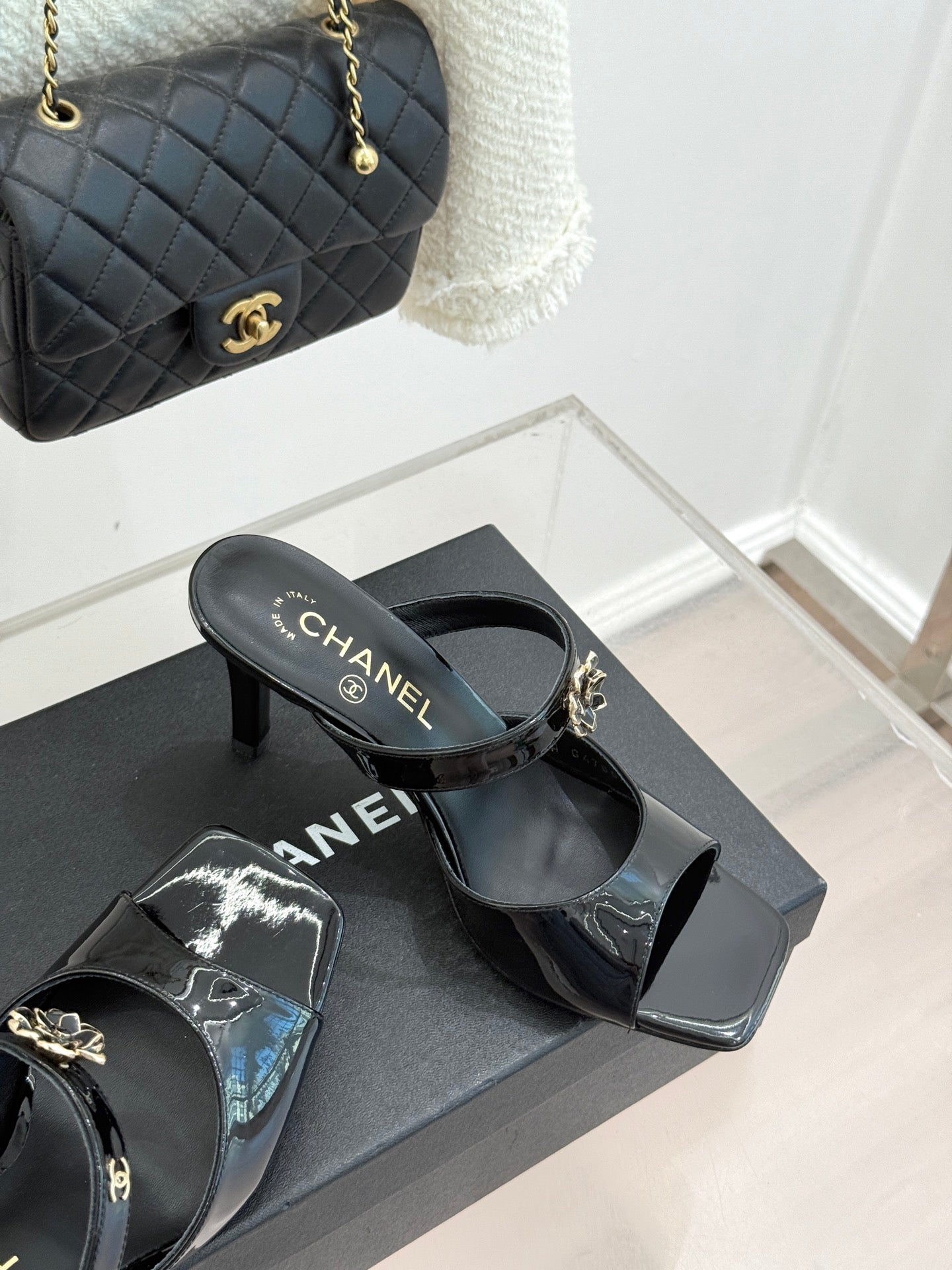 CC 26s High Heeled Sandals Black Patent Leather 643034