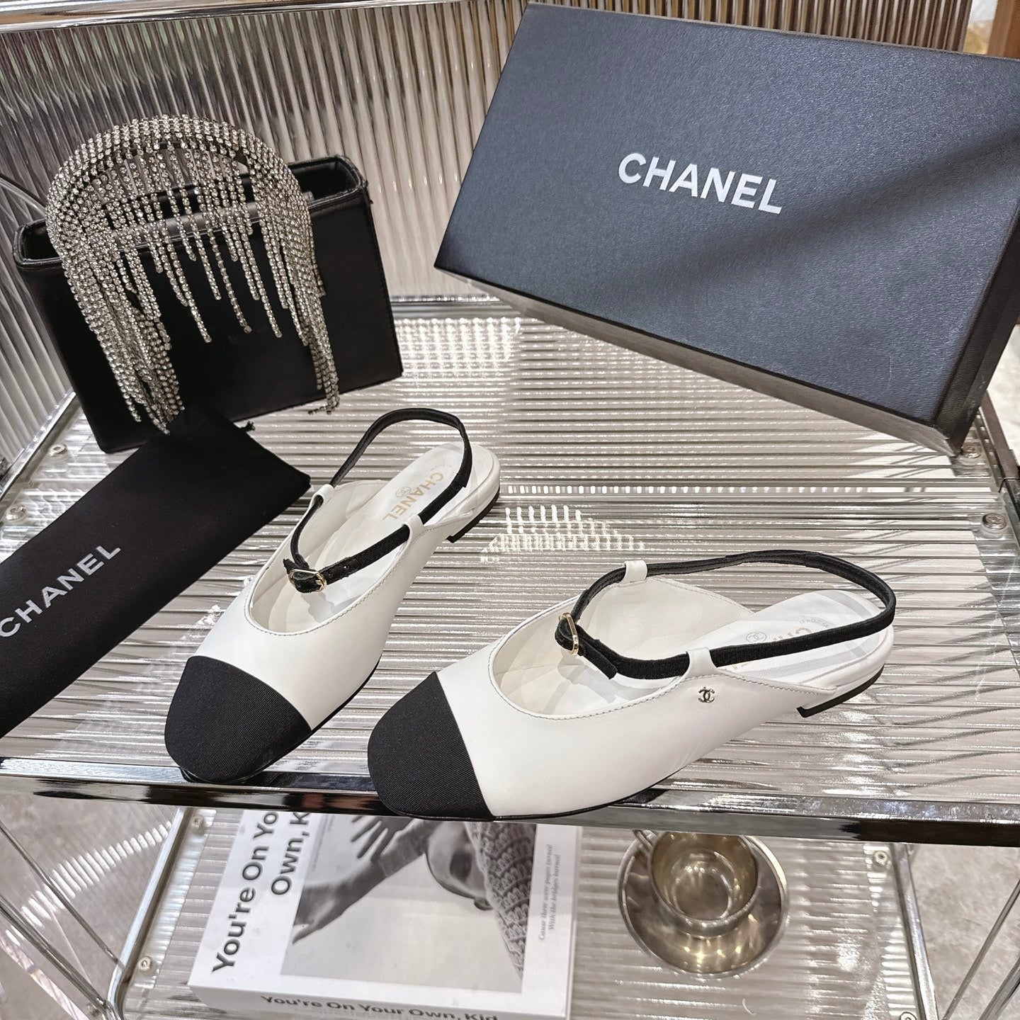 CC 2026 Retro Sandals White Black Sheepskin 668075