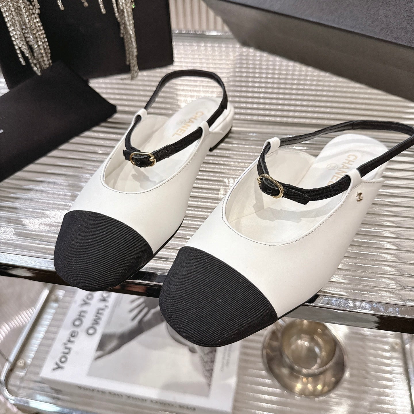 CC 2026 Retro Sandals White Black Sheepskin 668075