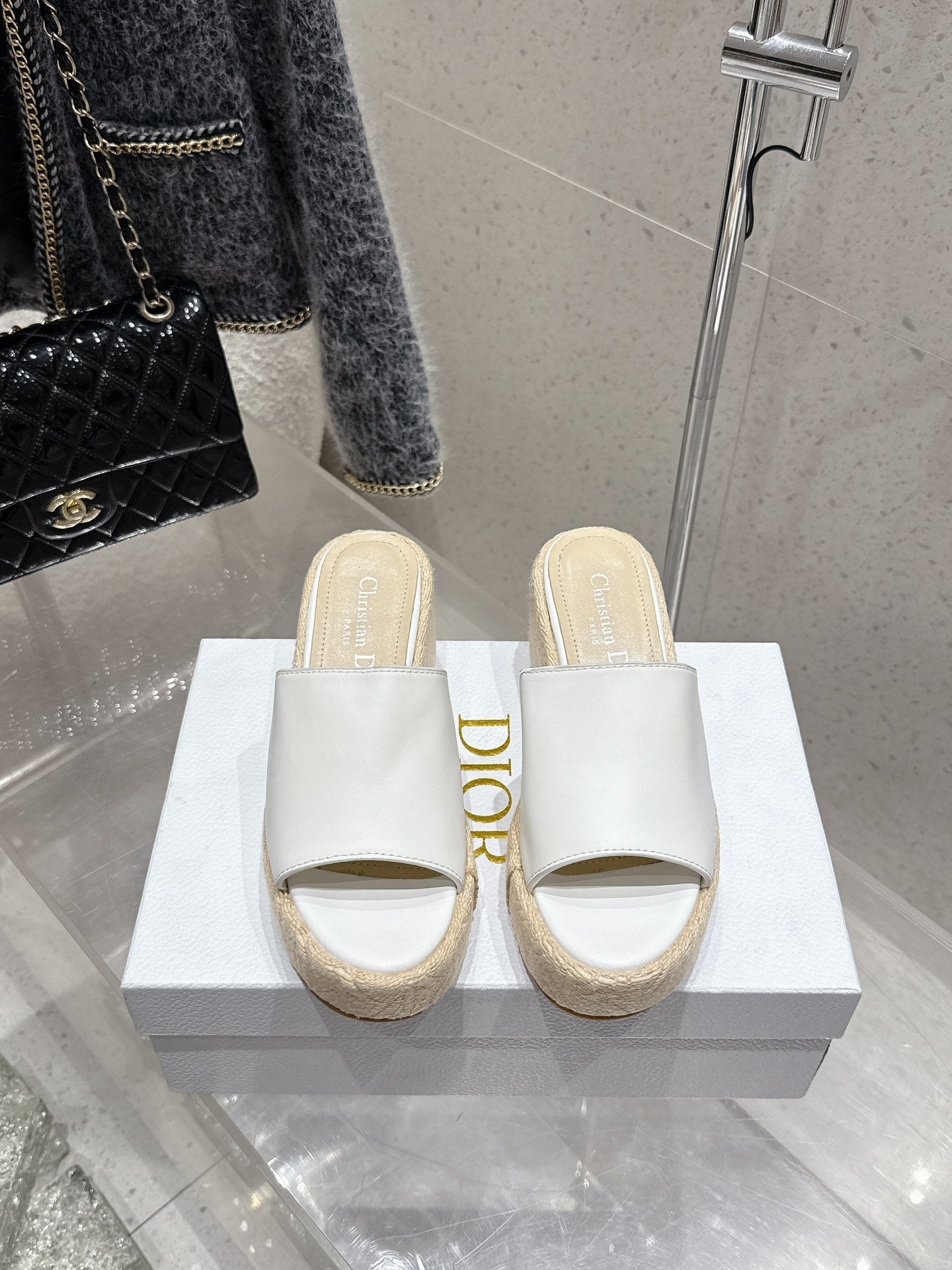 CD 26s Platform Sandal 65 White Beige Leather 636356