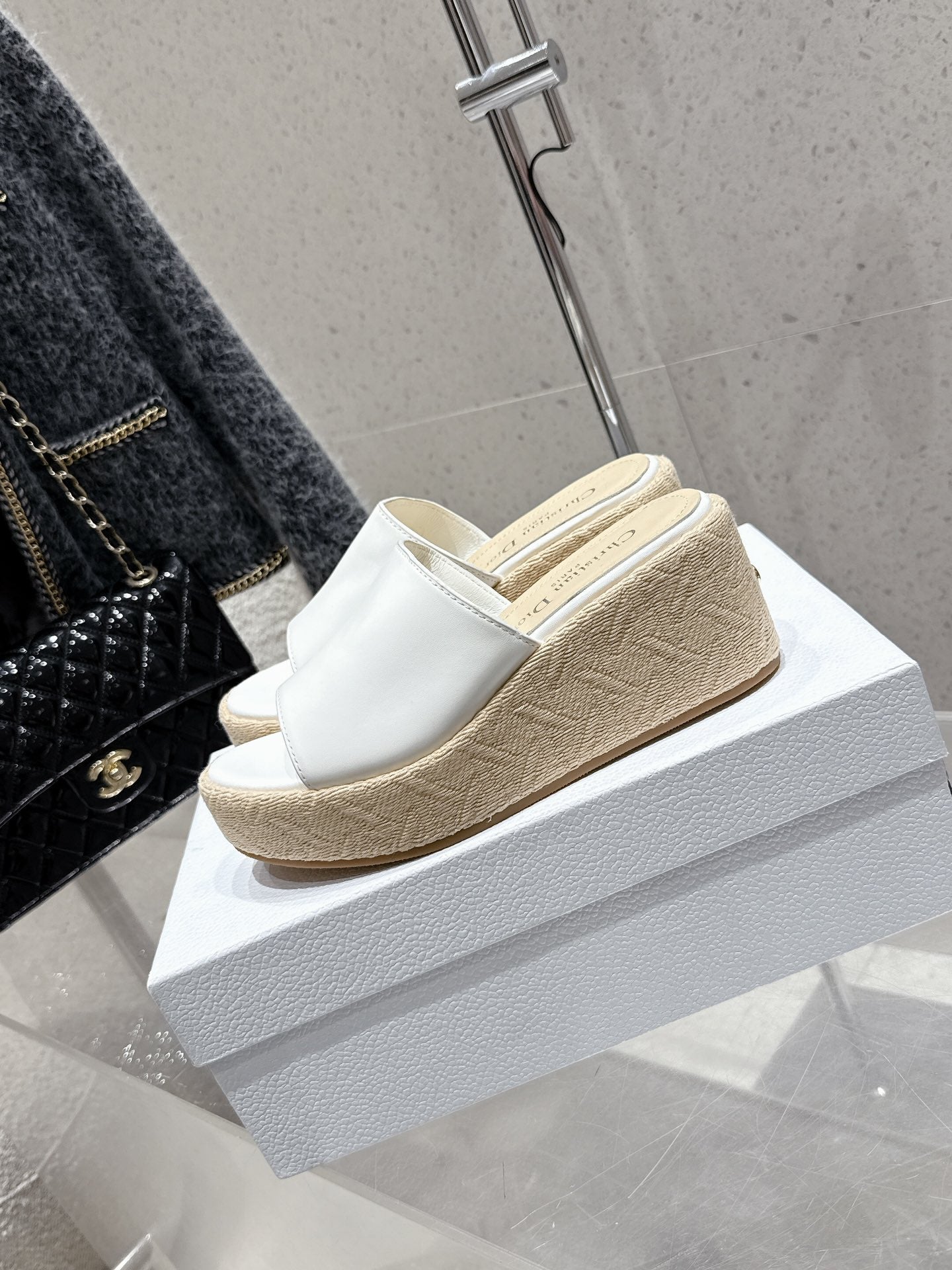 CD 26s Platform Sandal 65 White Beige Leather 636356